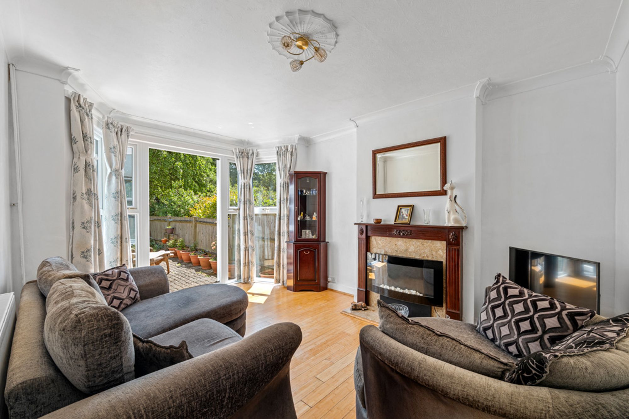 3 bed semi-detached house for sale in Grisedale Close, Purley, CR8 - Property Image 3