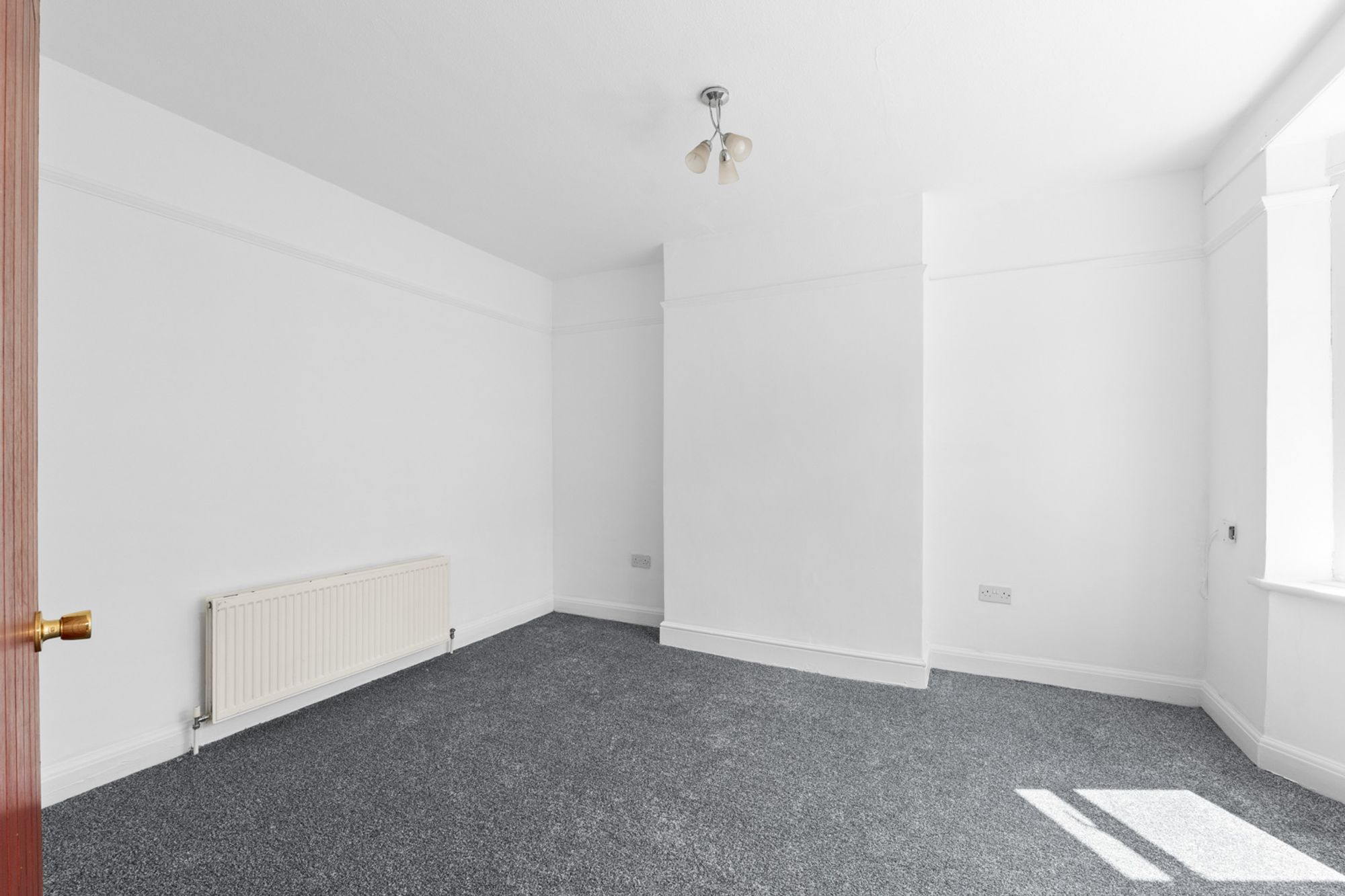 3 bed mid-terraced house for sale in Russell Road, Mitcham, CR4 - Property Image 13