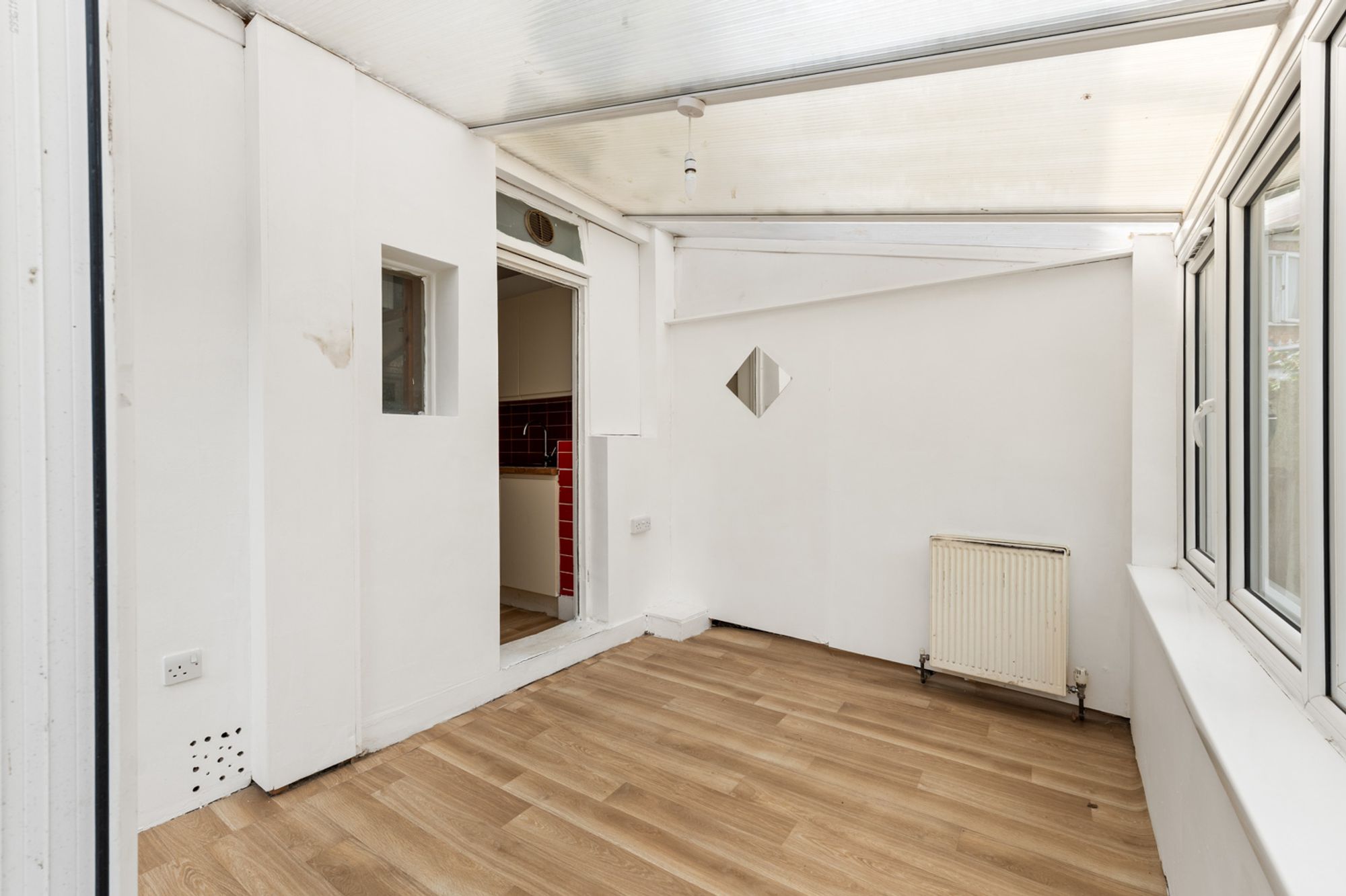 3 bed mid-terraced house for sale in Russell Road, Mitcham, CR4 - Property Image 16