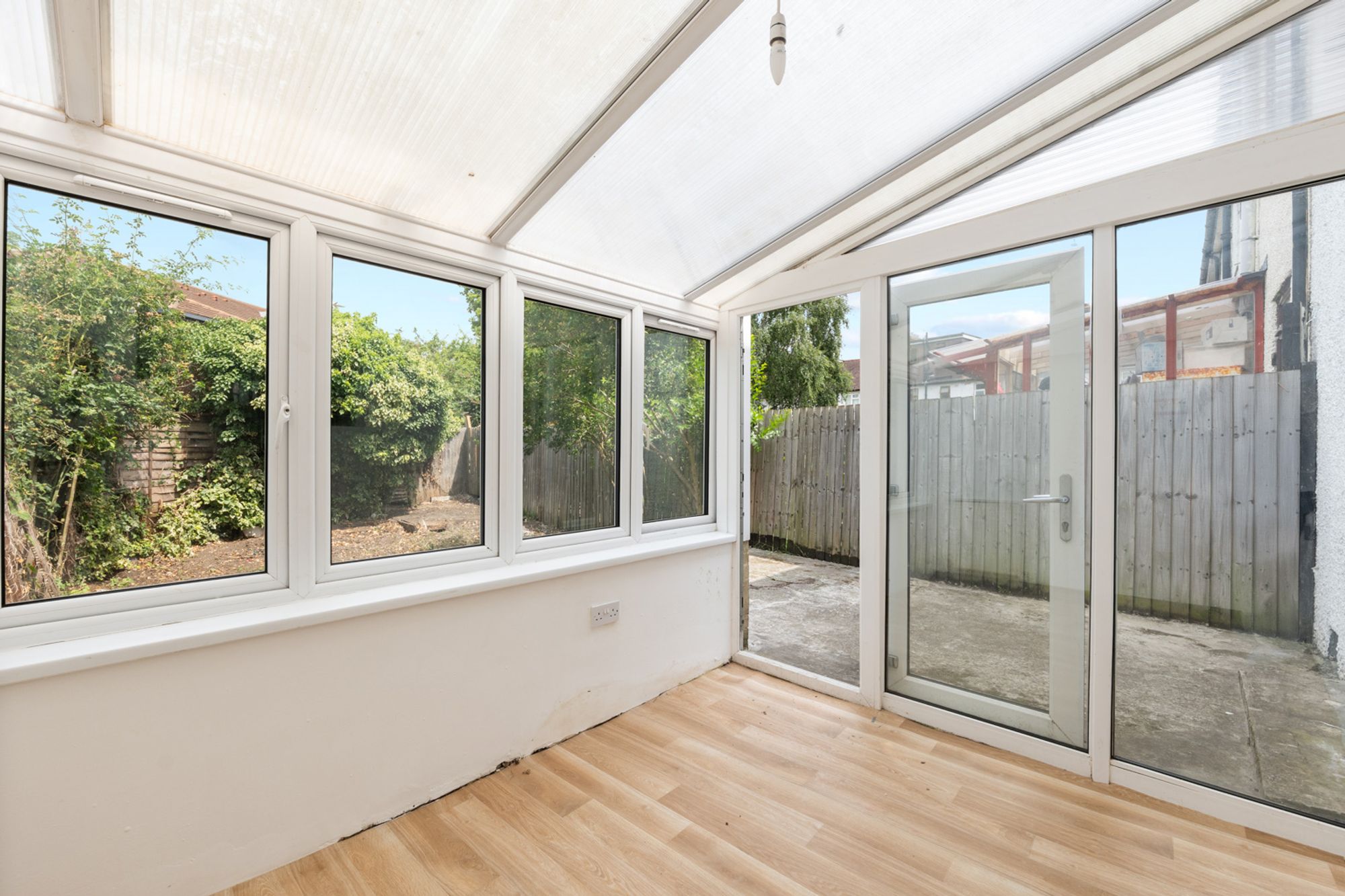 3 bed mid-terraced house for sale in Russell Road, Mitcham, CR4 - Property Image 20