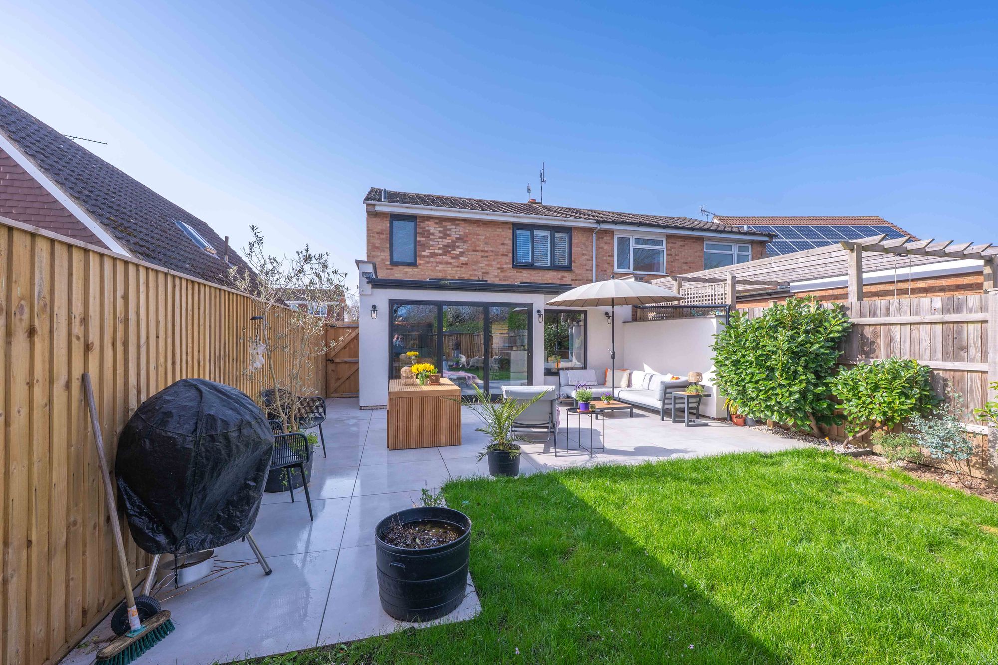 3 bed semi-detached house for sale in Ravensdale Avenue, Leamington Spa, CV32 17