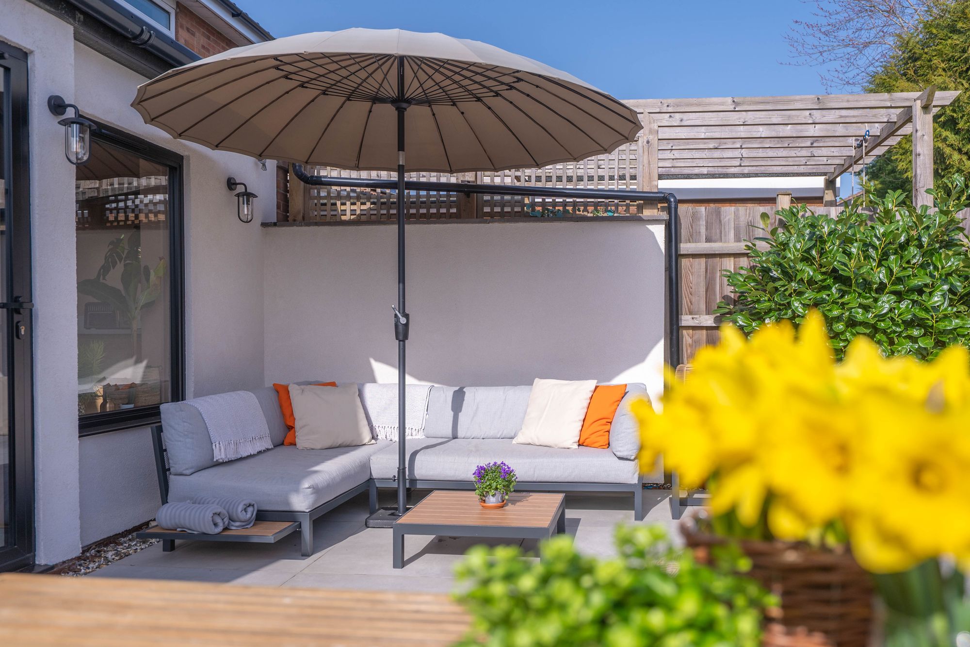 3 bed semi-detached house for sale in Ravensdale Avenue, Leamington Spa, CV32 18