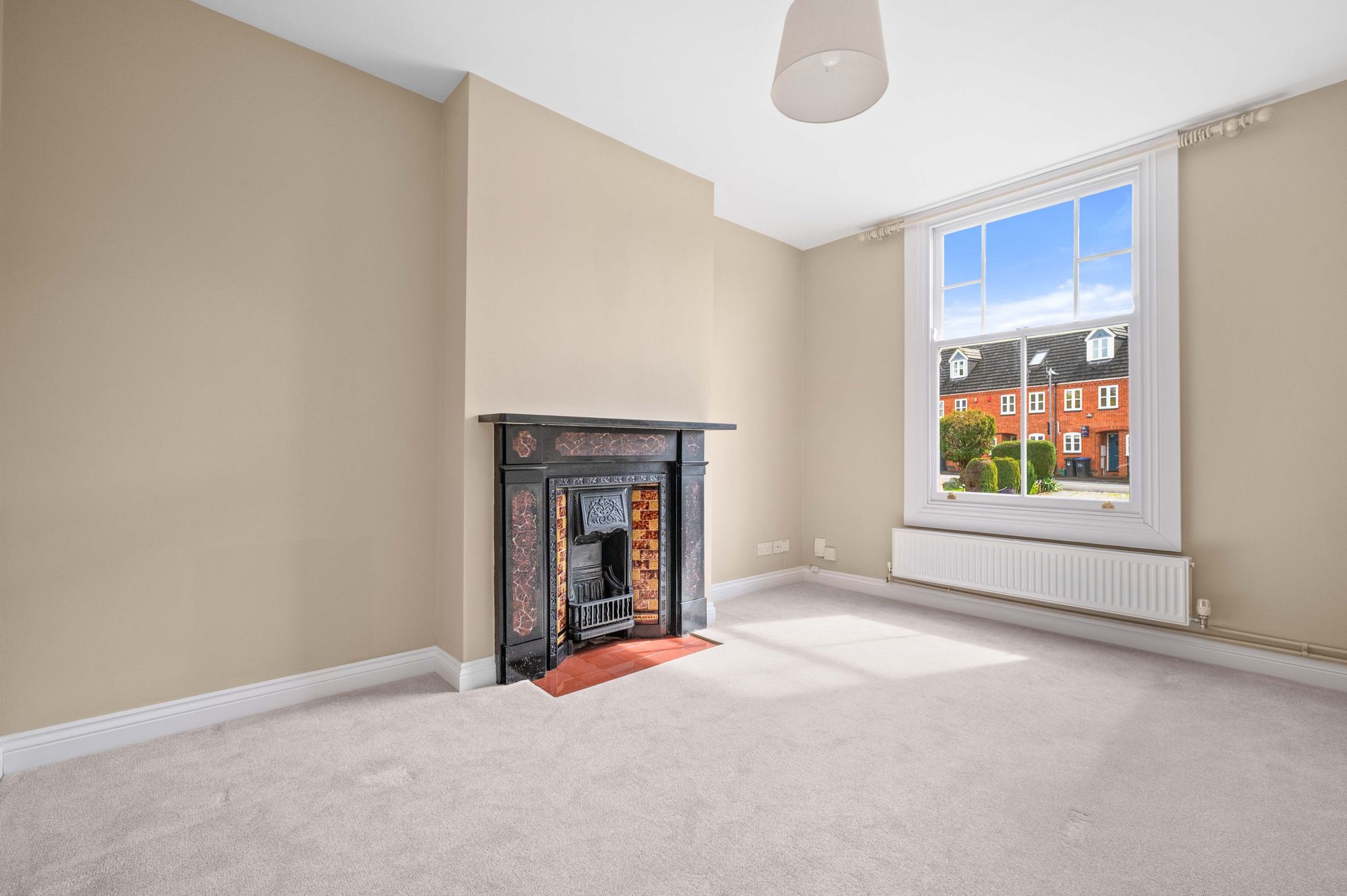 2 bed terraced house for sale in Vine Lane, Warwick, CV34  - Property Image 2