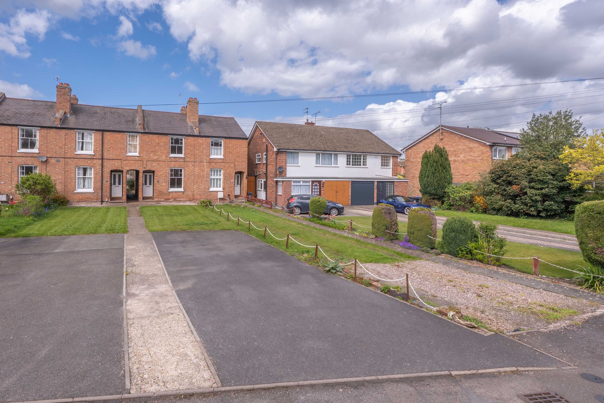 2 bed terraced house for sale in Vine Lane, Warwick, CV34 13