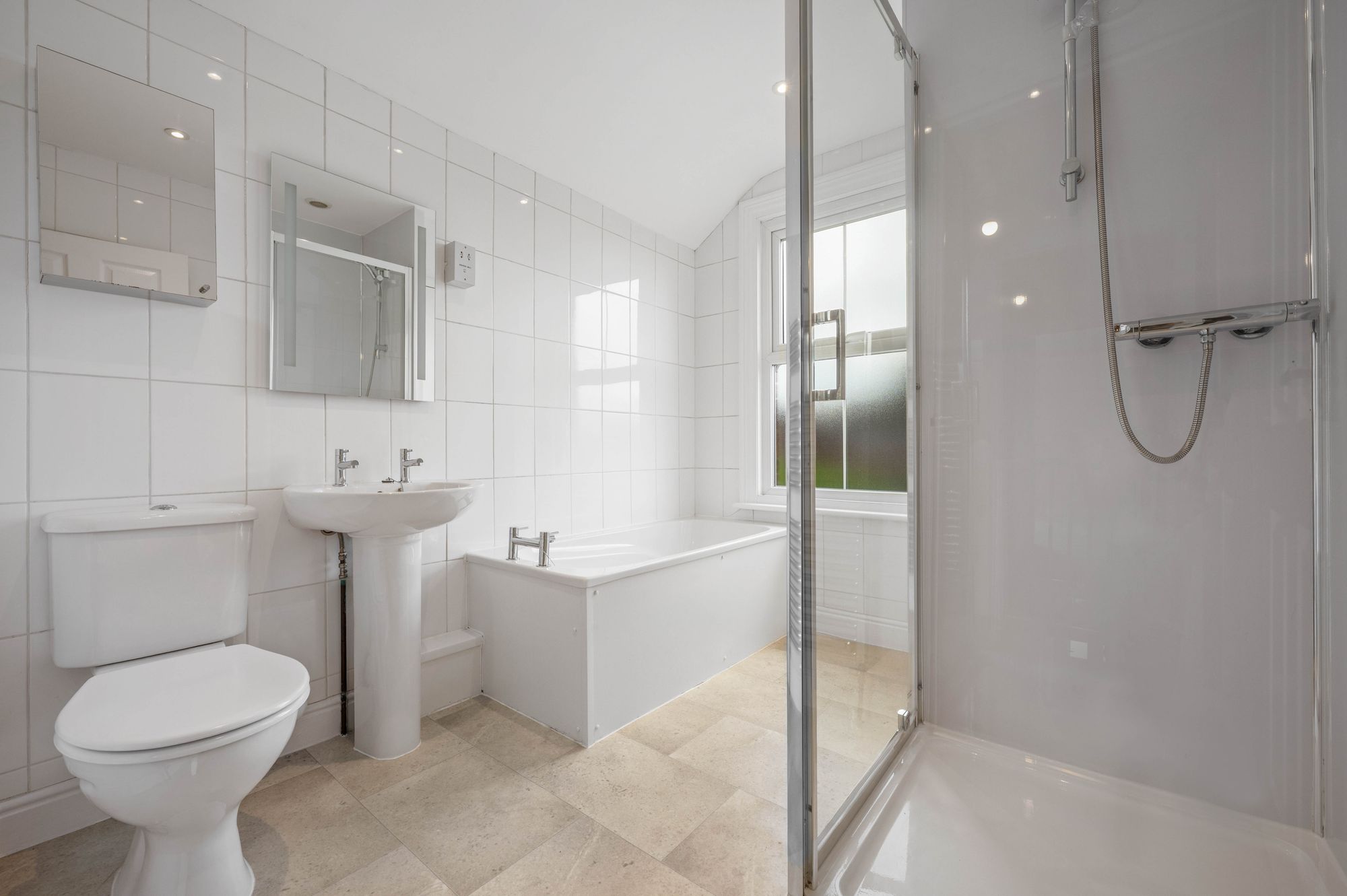 2 bed terraced house for sale in Vine Lane, Warwick, CV34  - Property Image 4