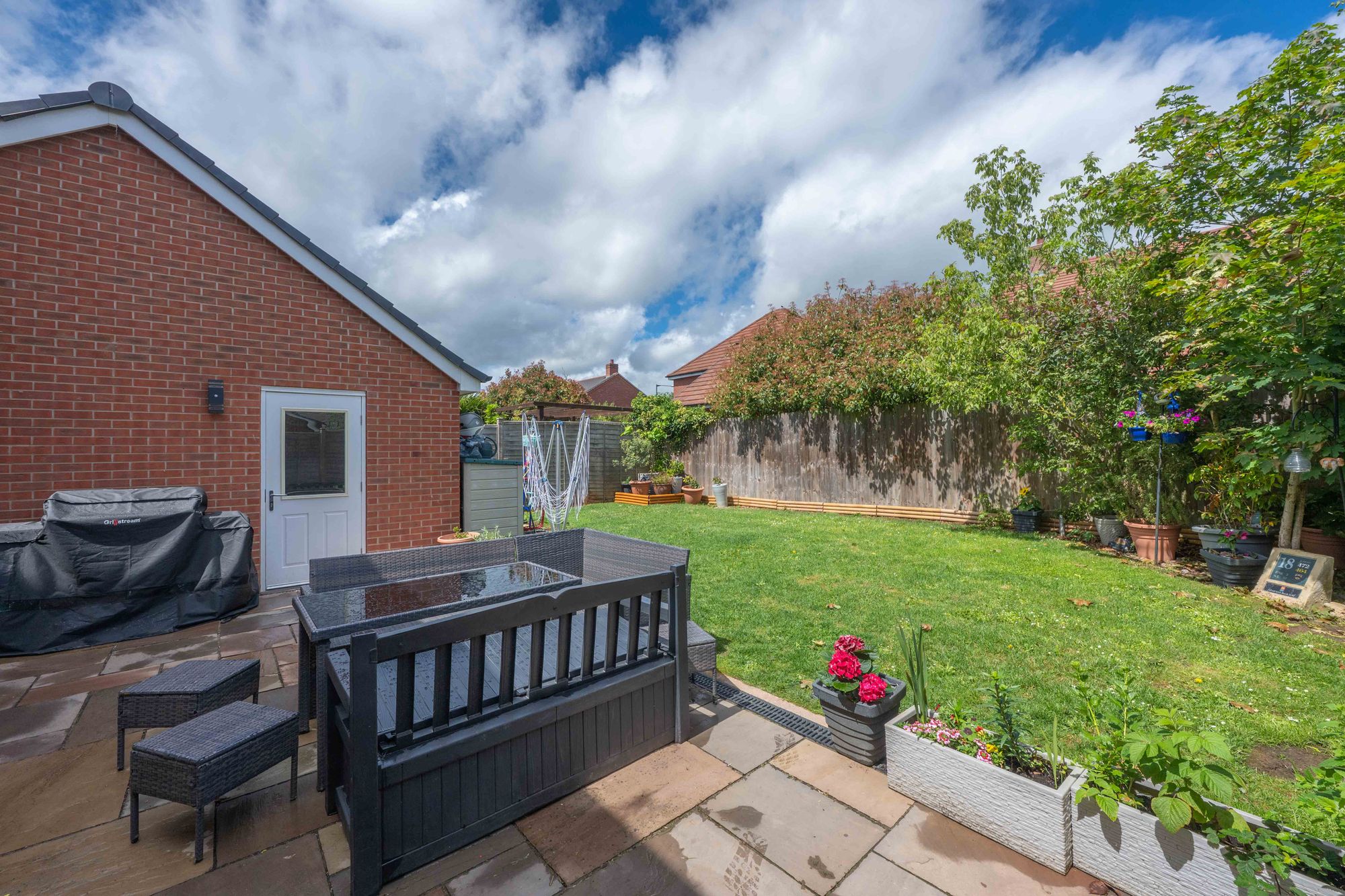 4 bed detached house for sale in Woodchester Drive, Stratford-Upon-Avon, CV37 20