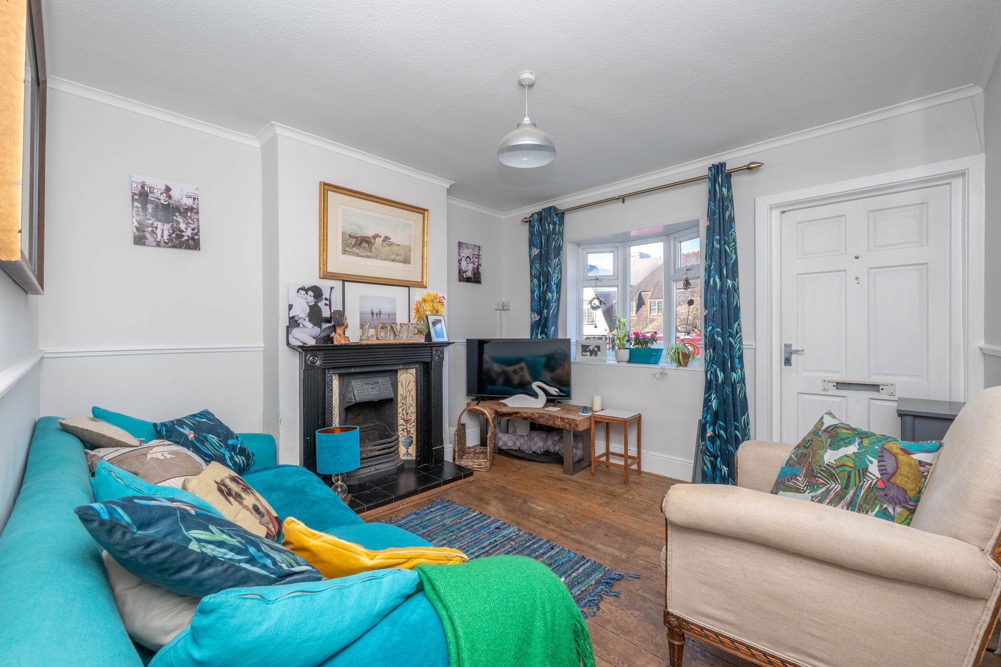 3 bed mid-terraced house for sale in Clopton Road, Stratford-Upon-Avon, CV37  - Property Image 2