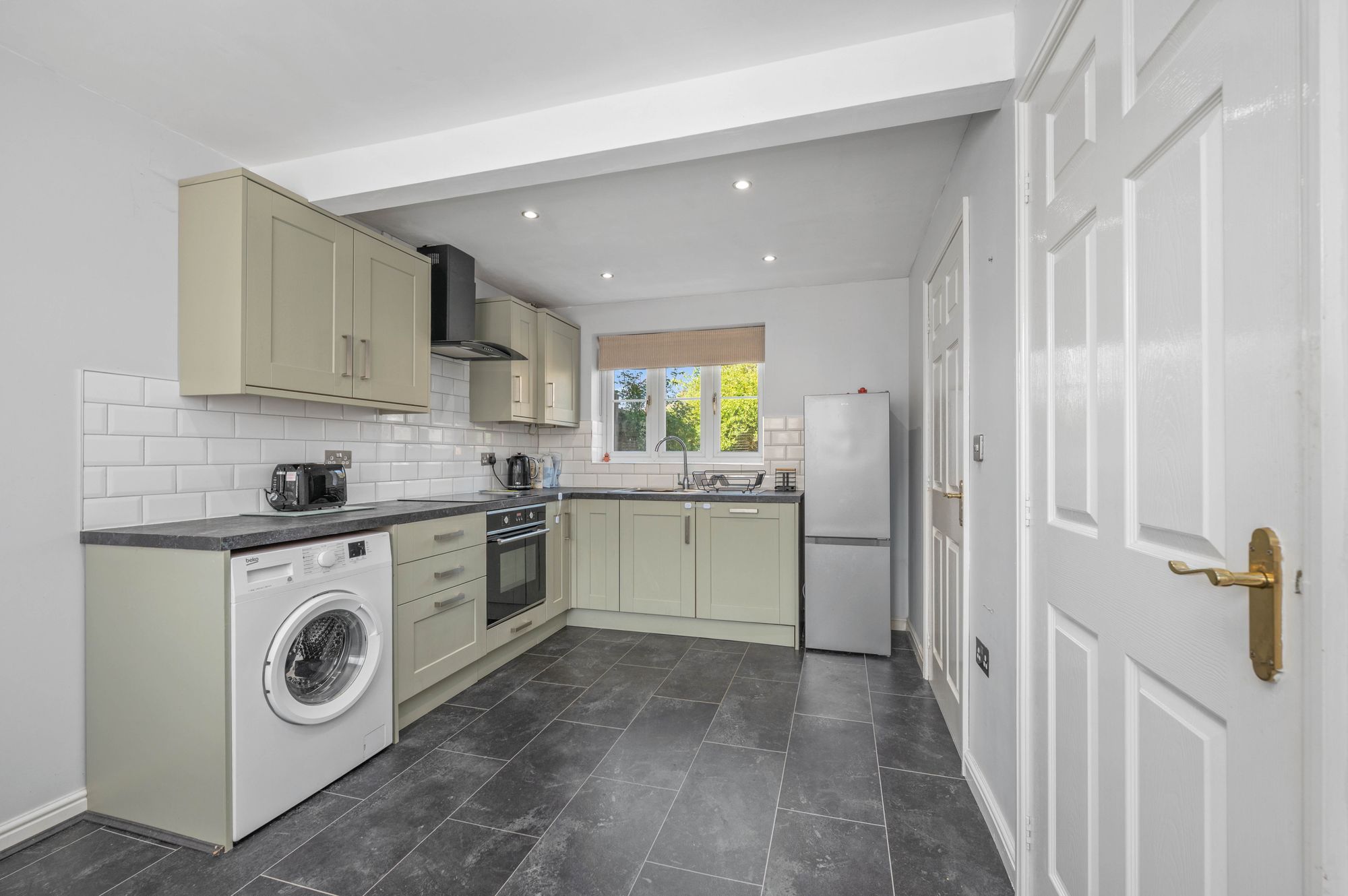 3 bed semi-detached house for sale in Milton Road, Stratford-Upon-Avon, CV37  - Property Image 3