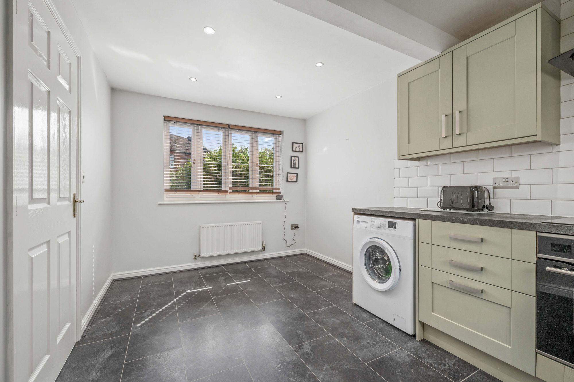 3 bed semi-detached house for sale in Milton Road, Stratford-Upon-Avon, CV37  - Property Image 12