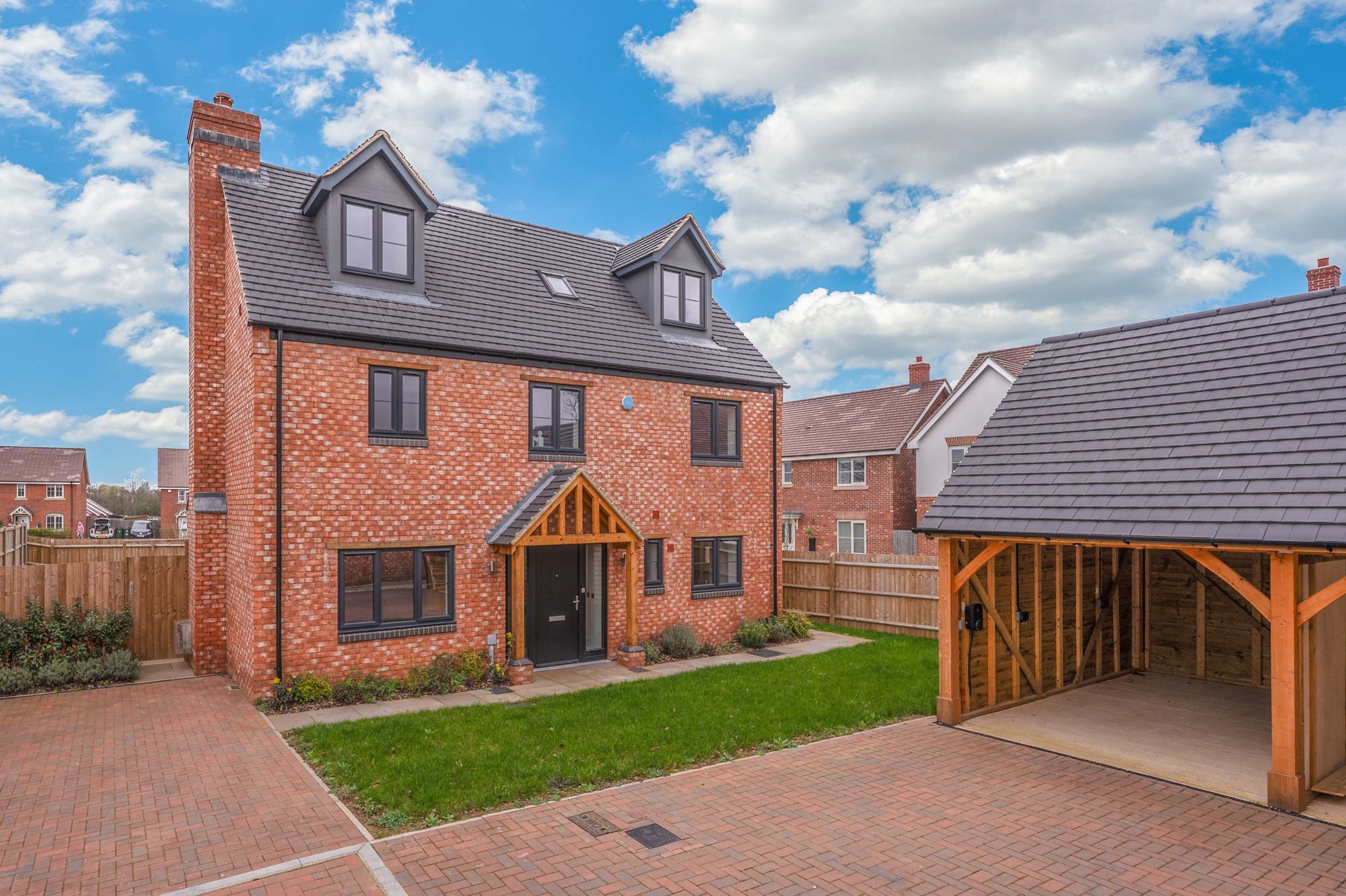 5 bed detached house for sale in Spa Farm Court, Stratford-Upon-Avon, CV37 - Property Image 1