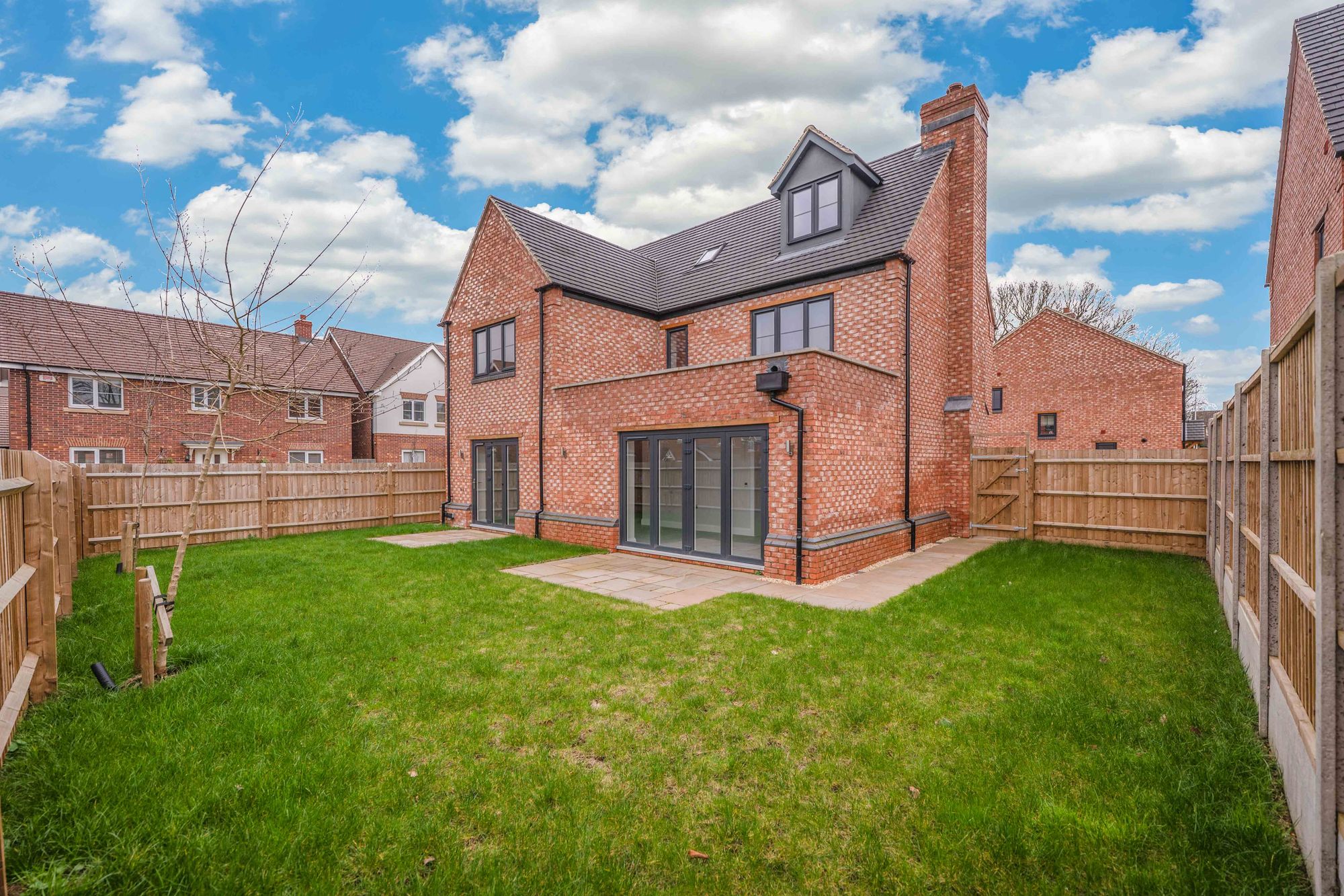 5 bed detached house for sale in Spa Farm Court, Stratford-Upon-Avon, CV37 3