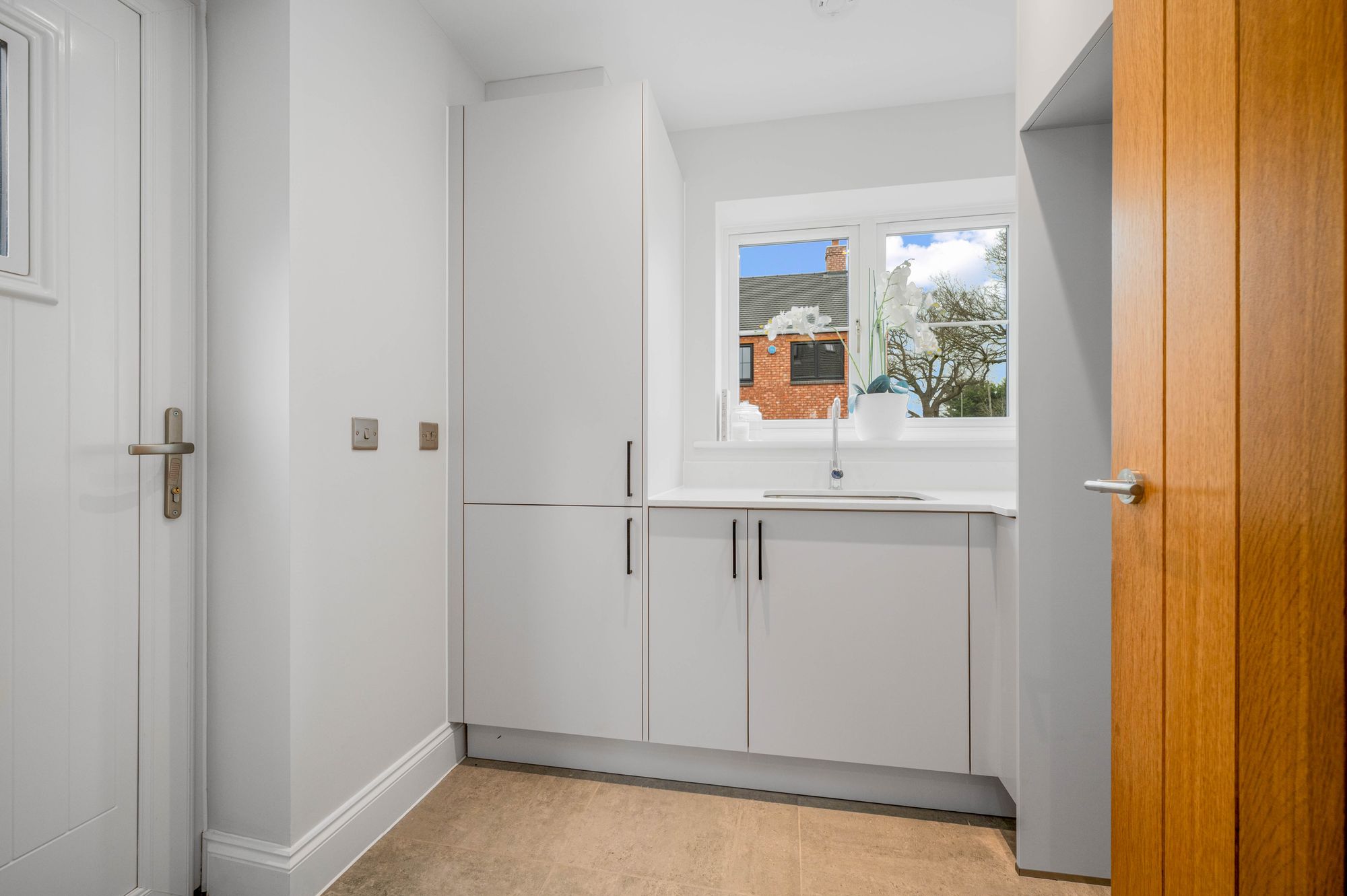 5 bed detached house for sale in Spa Farm Court, Stratford-Upon-Avon, CV37 21