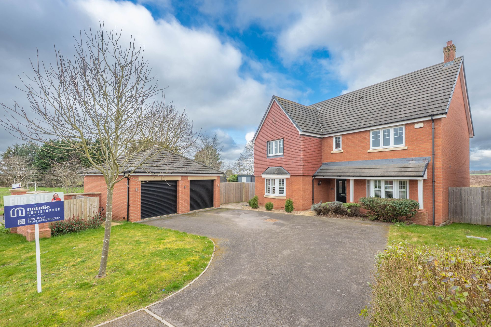 5 bed detached house for sale in The Spinney, Hampton Lucy, CV35  - Property Image 32