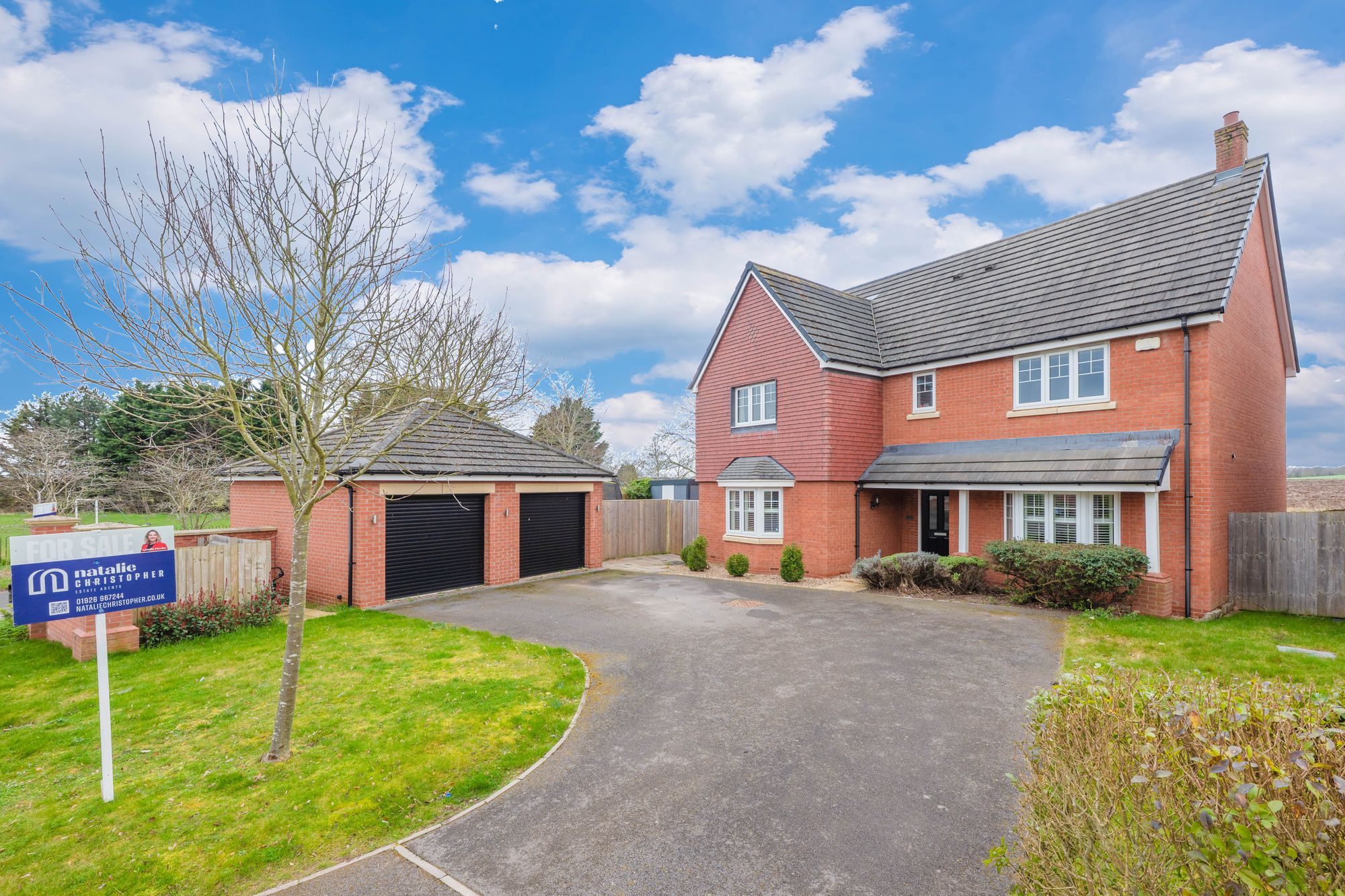 5 bed detached house for sale in The Spinney, Hampton Lucy, CV35