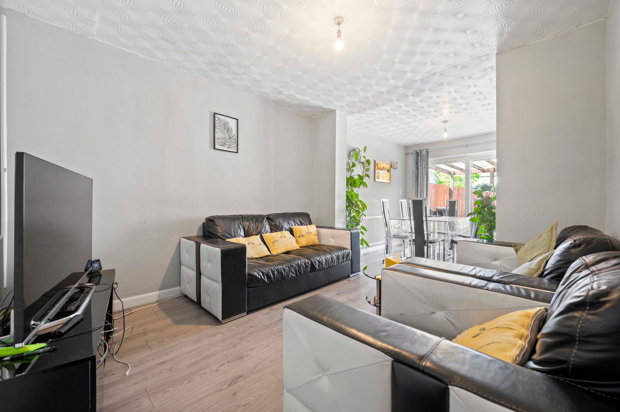 3 bed semi-detached house for sale in Northway, Leamington Spa, CV31  - Property Image 3