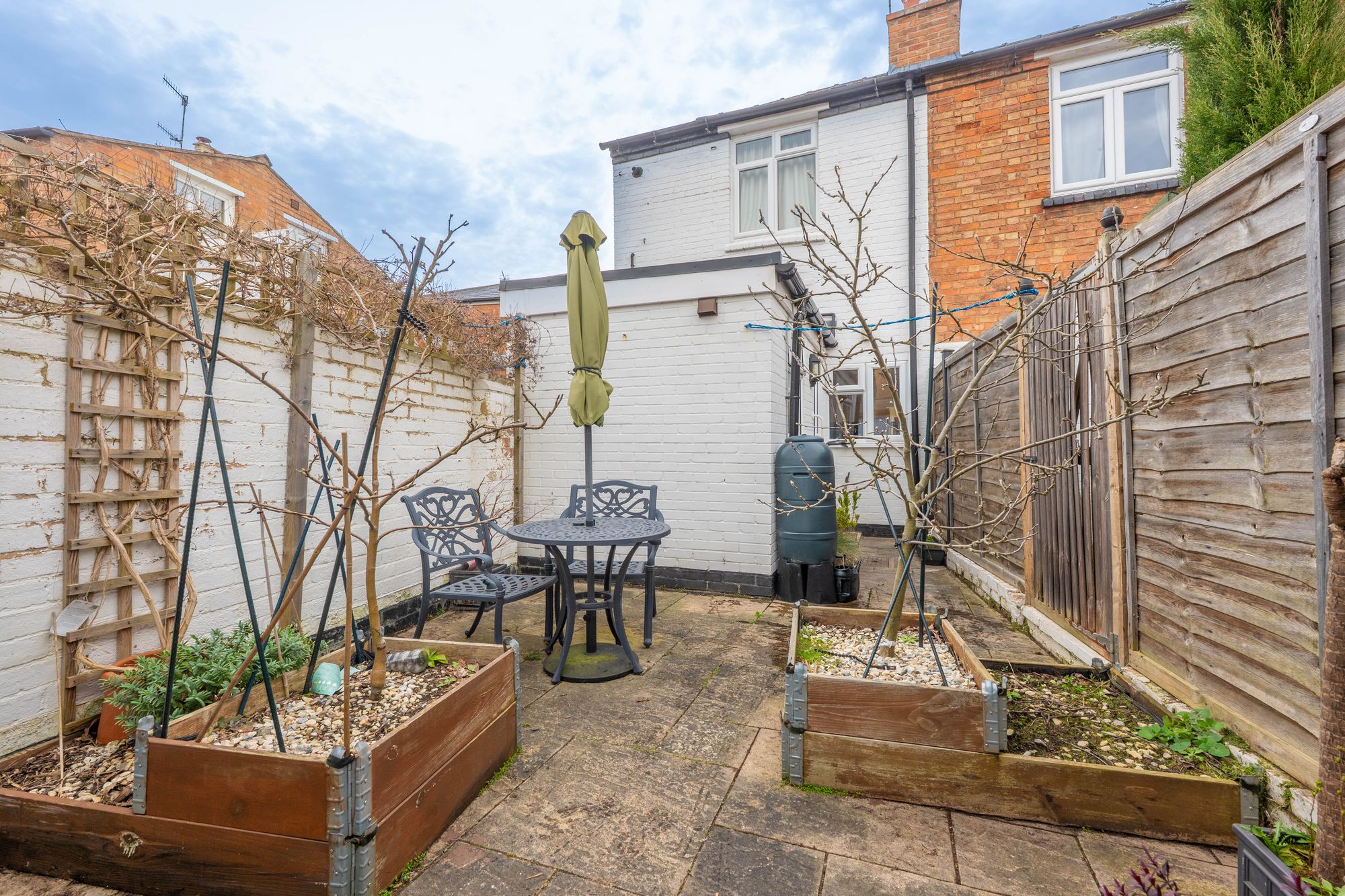 2 bed end of terrace house for sale in Narrow Lane, Stratford-Upon-Avon, CV37  - Property Image 11