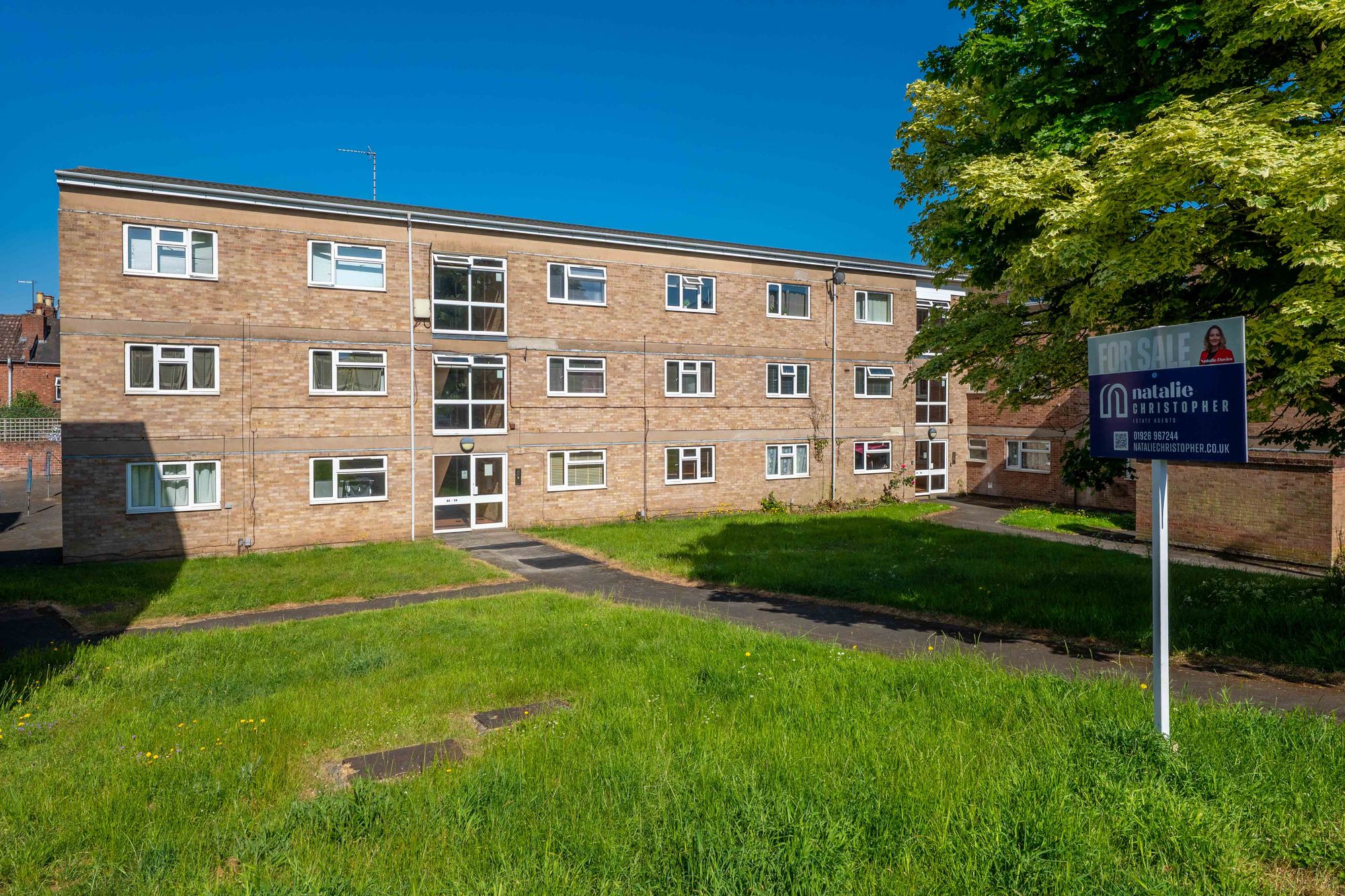 1 bed flat for sale in Humphris Street, Warwick, CV34  - Property Image 1