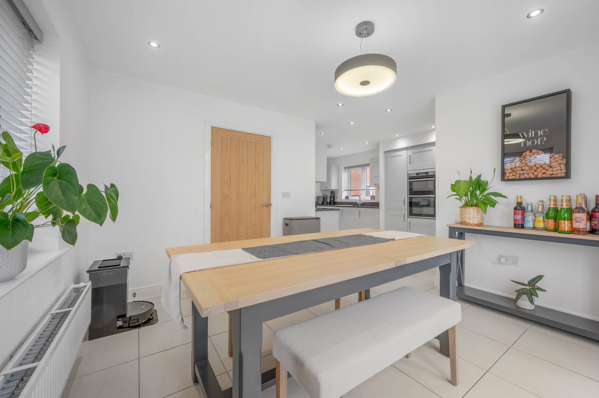 4 bed detached house for sale in Kensington Close, Stratford-Upon-Avon, CV37  - Property Image 4