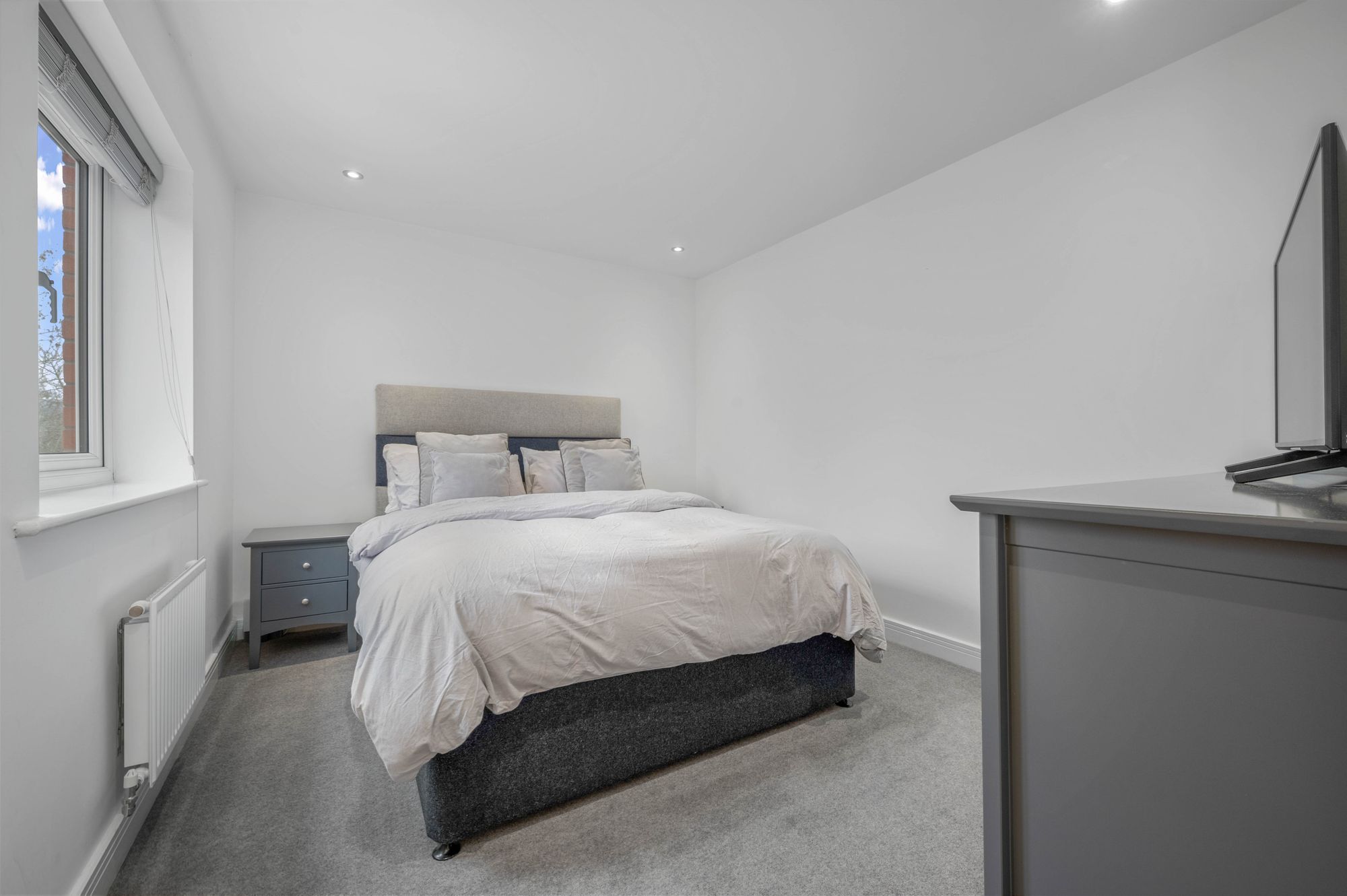 4 bed detached house for sale in Kensington Close, Stratford-Upon-Avon, CV37 21