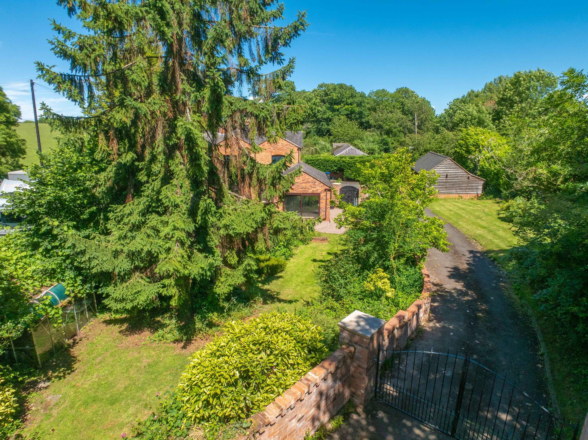 6 bed detached house for sale in Warwick Road, Stratford-Upon-Avon, CV37  - Property Image 27