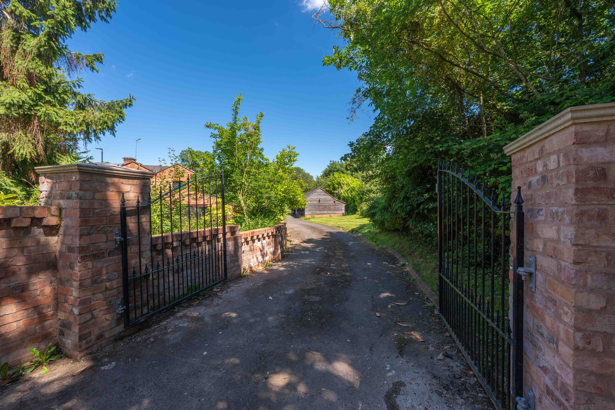 6 bed detached house for sale in Warwick Road, Stratford-Upon-Avon, CV37  - Property Image 43