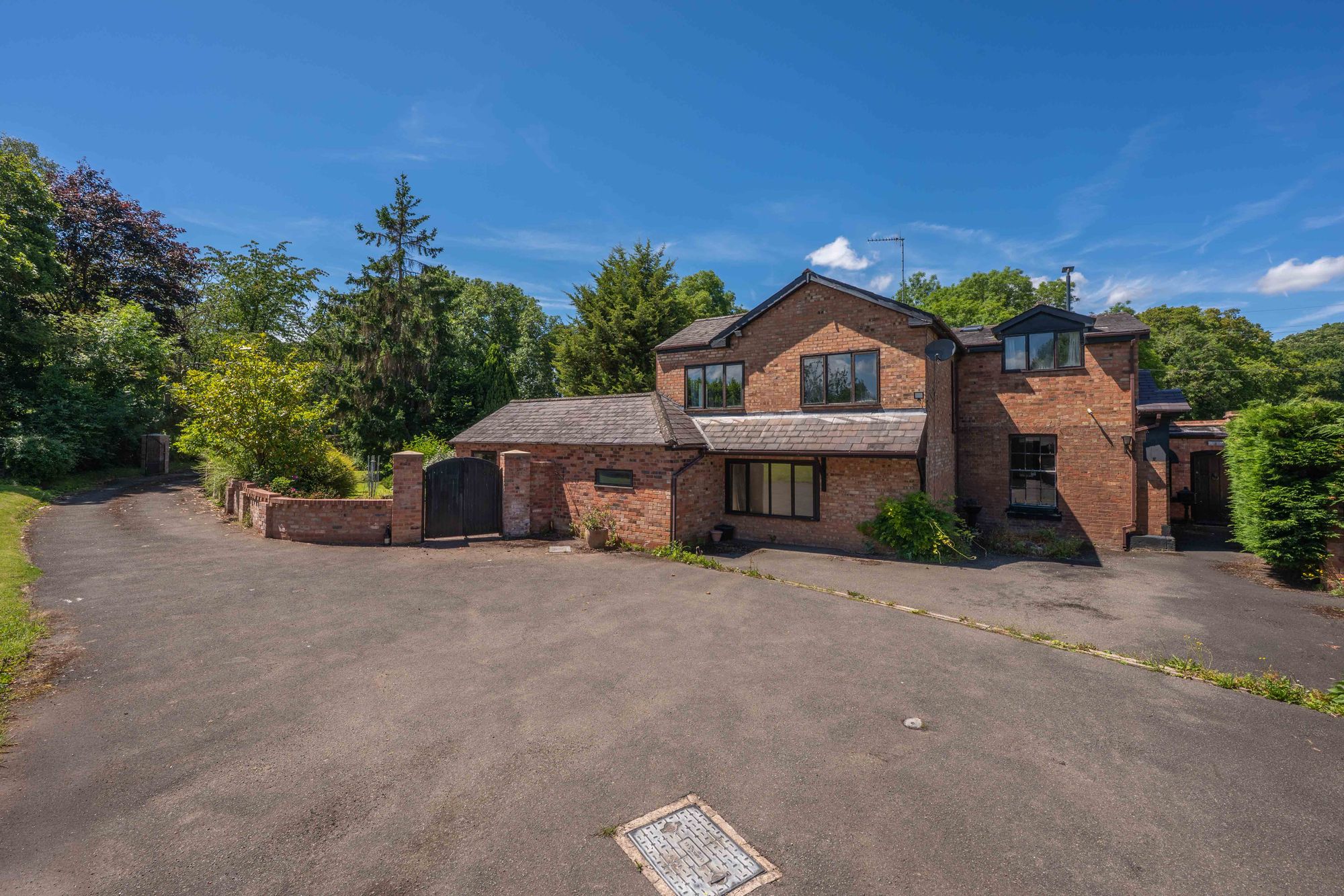 6 bed detached house for sale in Warwick Road, Stratford-Upon-Avon, CV37 1