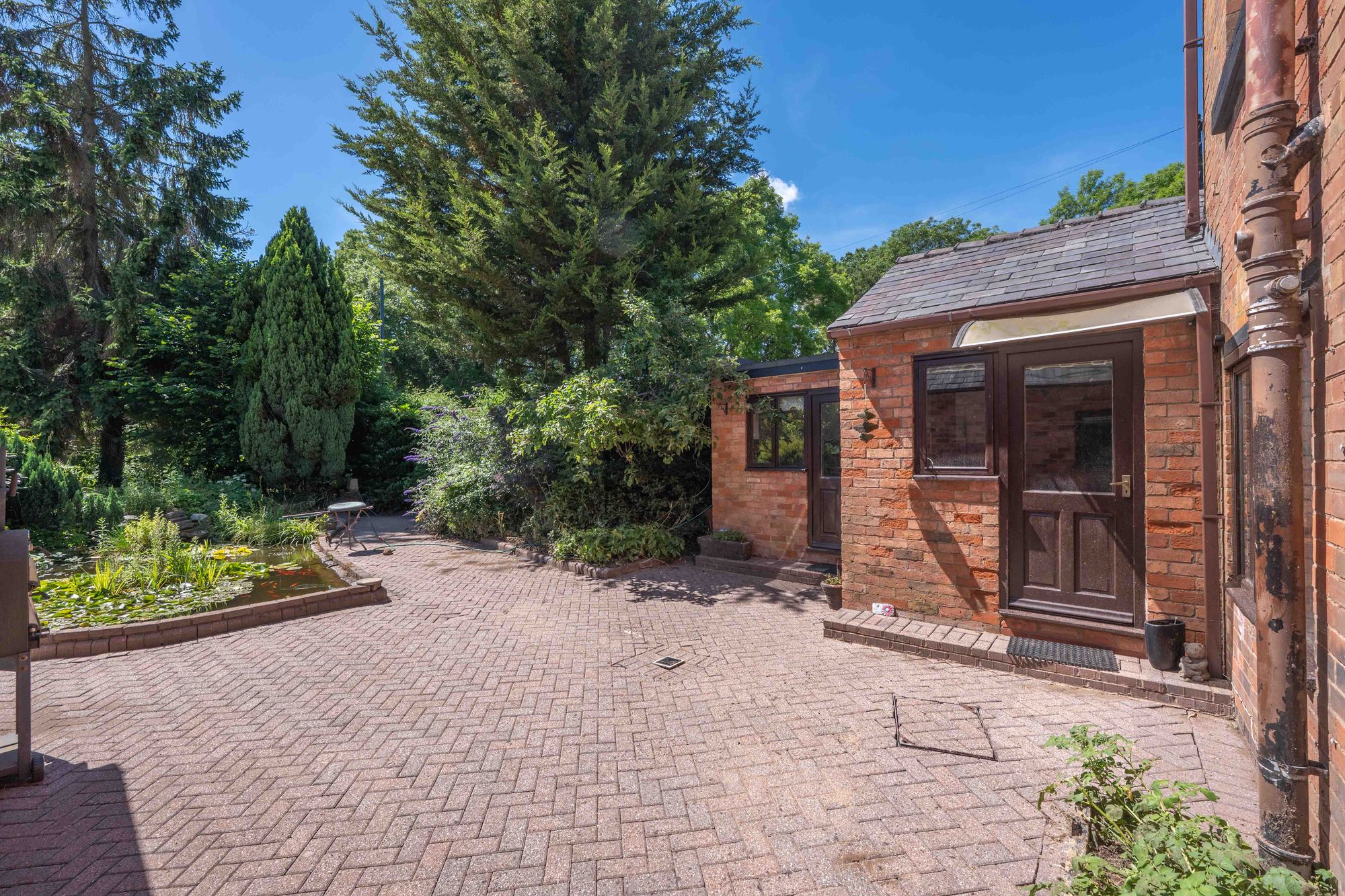 6 bed detached house for sale in Warwick Road, Stratford-Upon-Avon, CV37 36