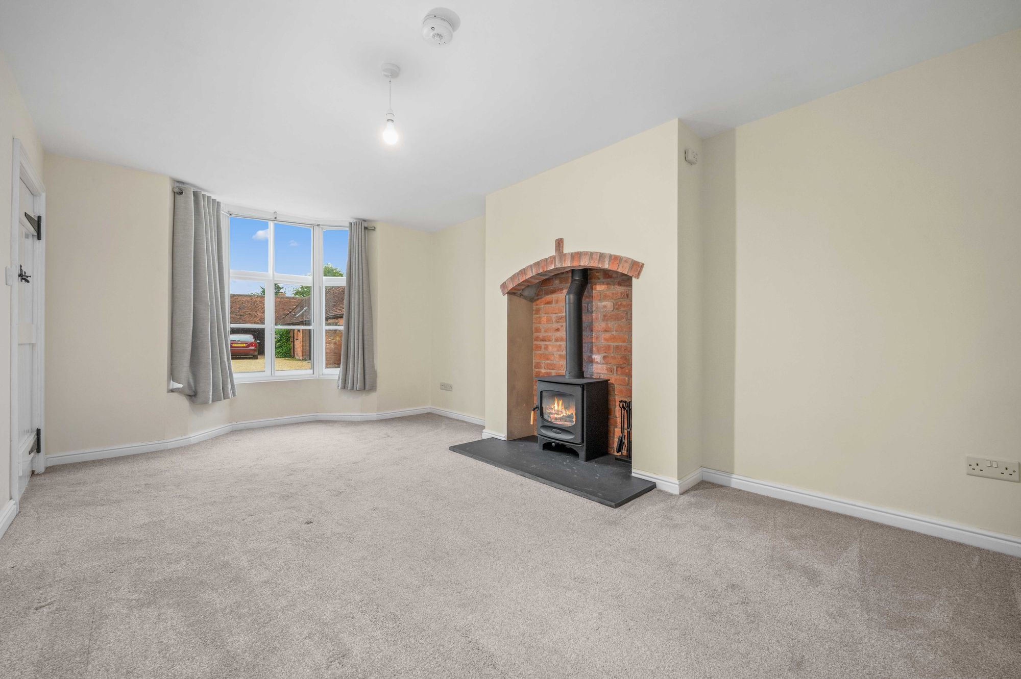 3 bed semi-detached house for sale in Norton Lindsey, Warwick, CV35 1