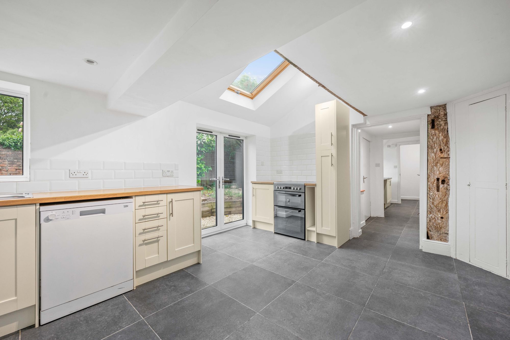 3 bed semi-detached house for sale in Norton Lindsey, Warwick, CV35  - Property Image 8