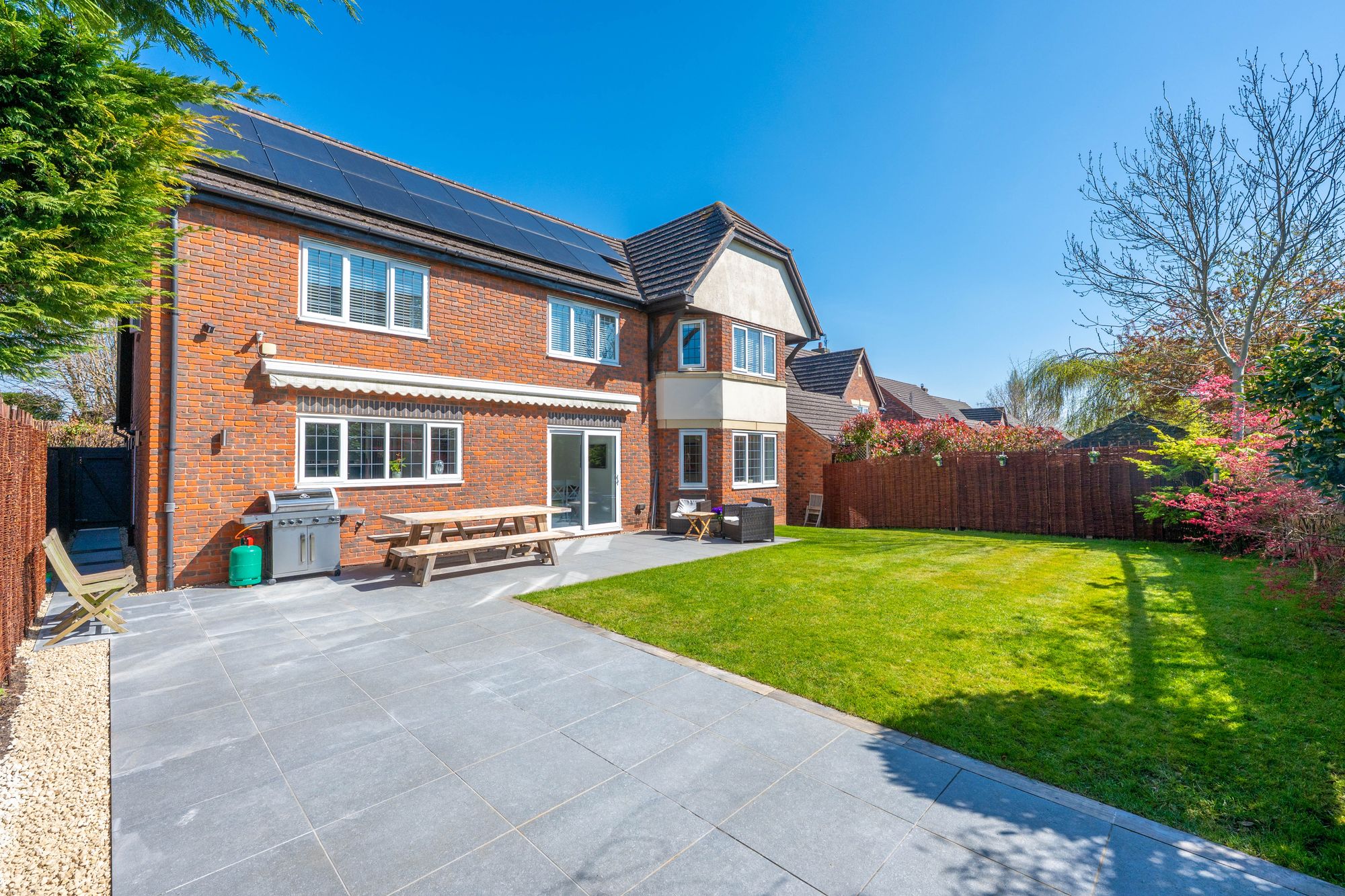 5 bed detached house for sale in Darlow Drive, Stratford-Upon-Avon, CV37  - Property Image 4