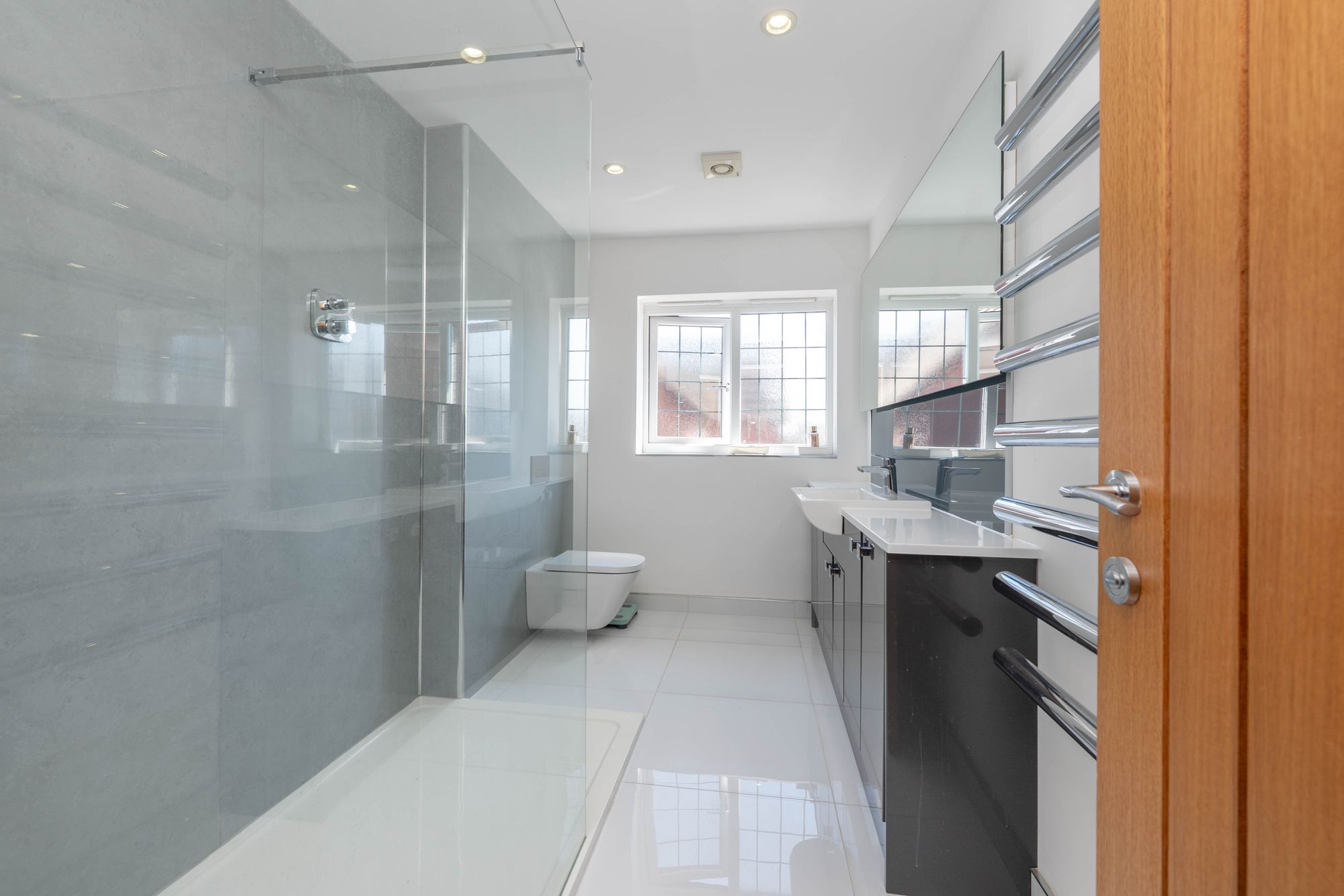 5 bed detached house for sale in Darlow Drive, Stratford-Upon-Avon, CV37  - Property Image 16