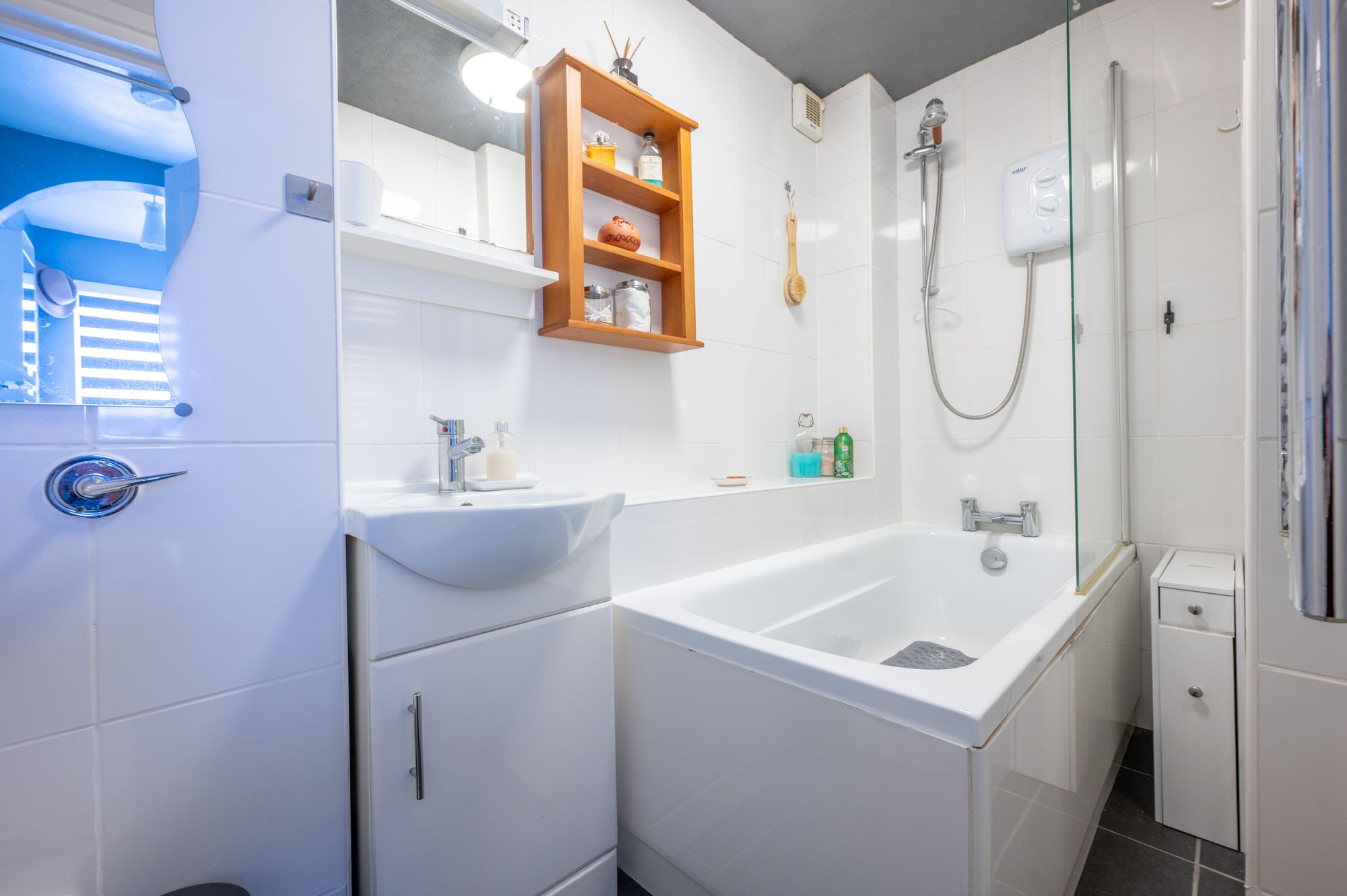 Flat for sale in Bancroft Place, Stratford-Upon-Avon, CV37  - Property Image 6