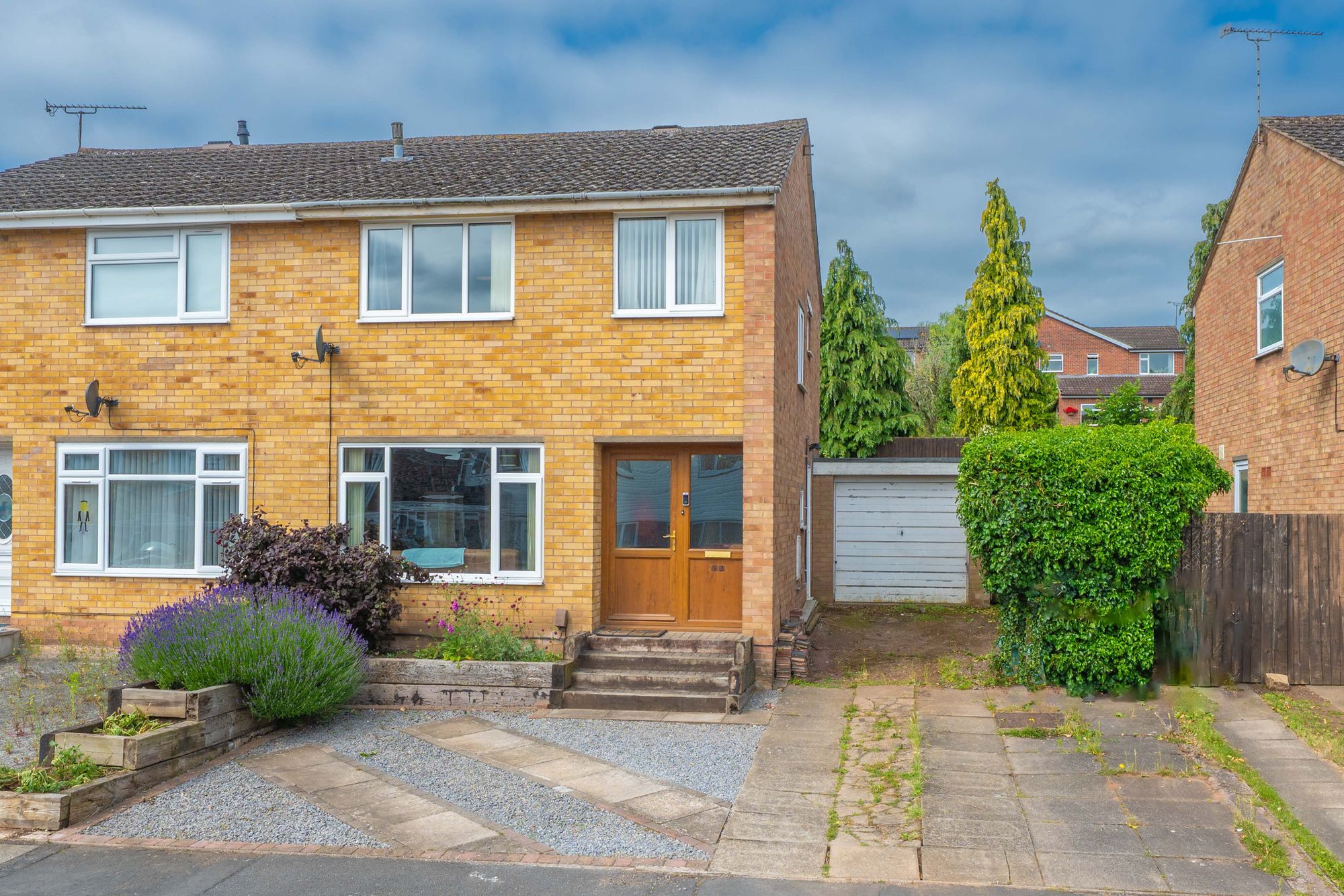 3 bed semi-detached house for sale in Mullard Drive, Whitnash, CV31