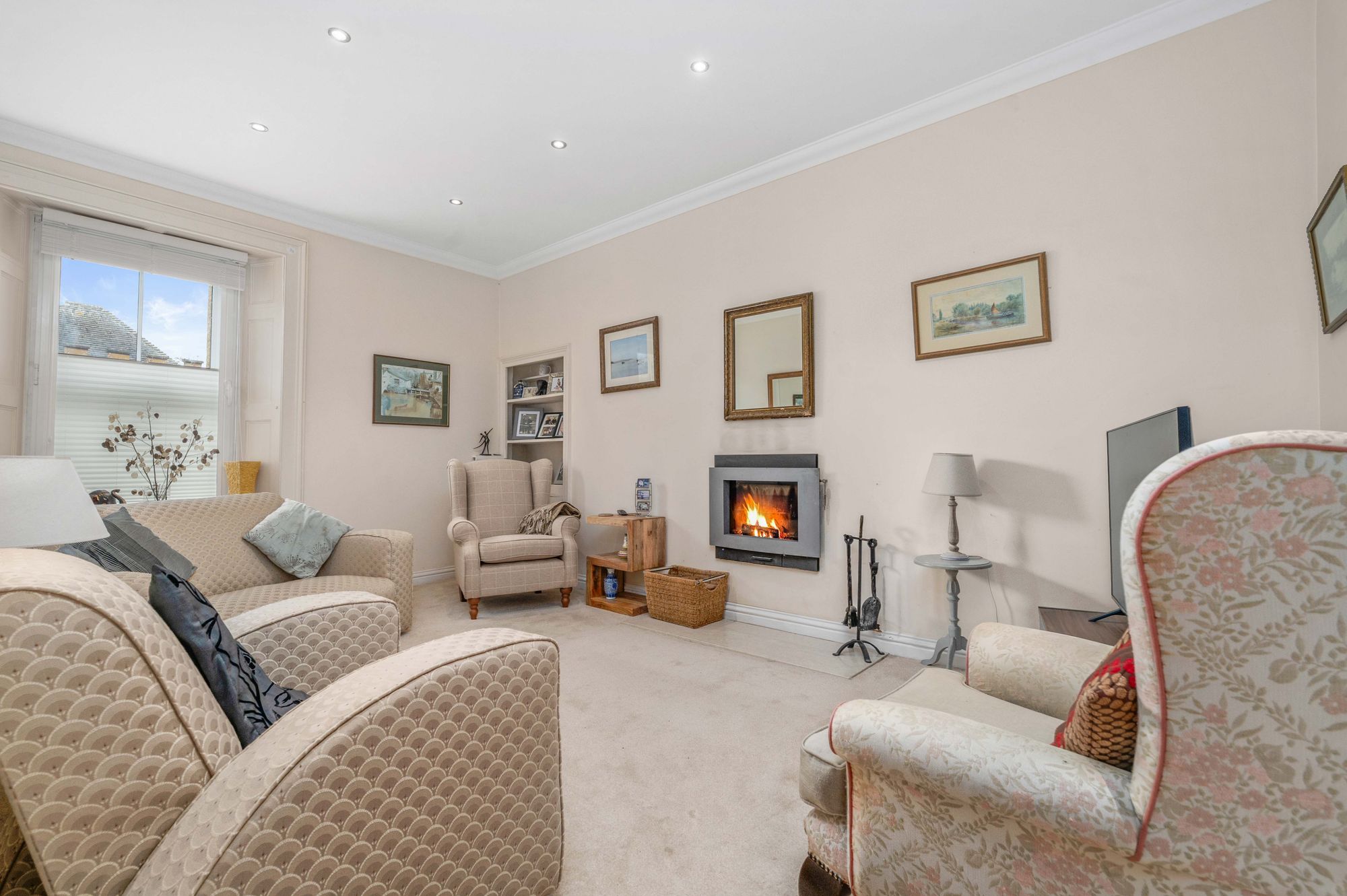 4 bed mid-terraced house for sale in Edgehill, Banbury, OX15  - Property Image 3