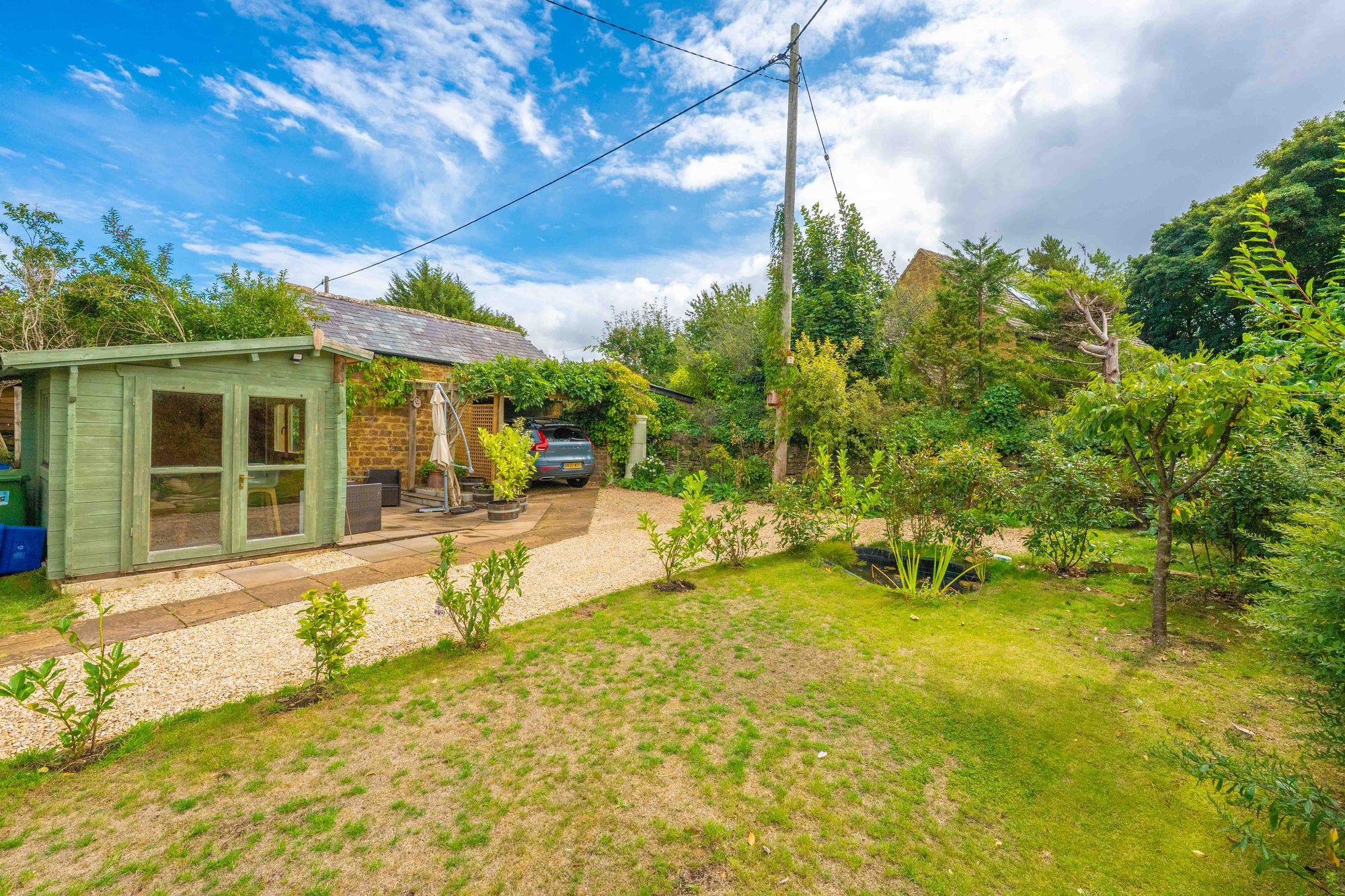 4 bed mid-terraced house for sale in Edgehill, Banbury, OX15 24