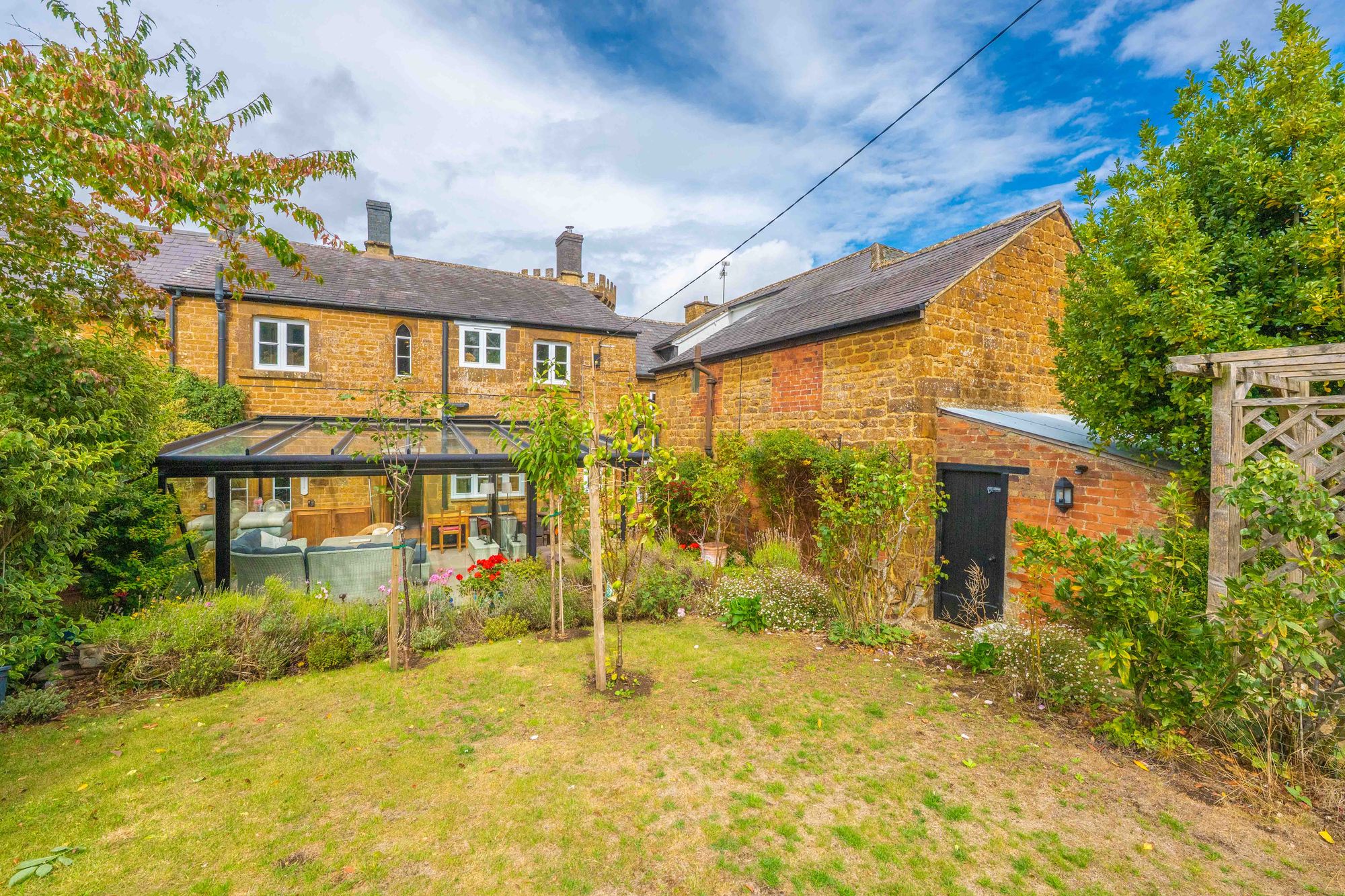 4 bed mid-terraced house for sale in Edgehill, Banbury, OX15  - Property Image 28