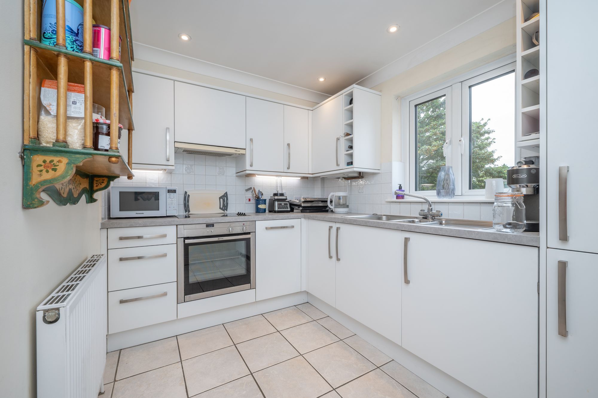 2 bed apartment for sale in Warwick Road, Stratford-Upon-Avon, CV37 2