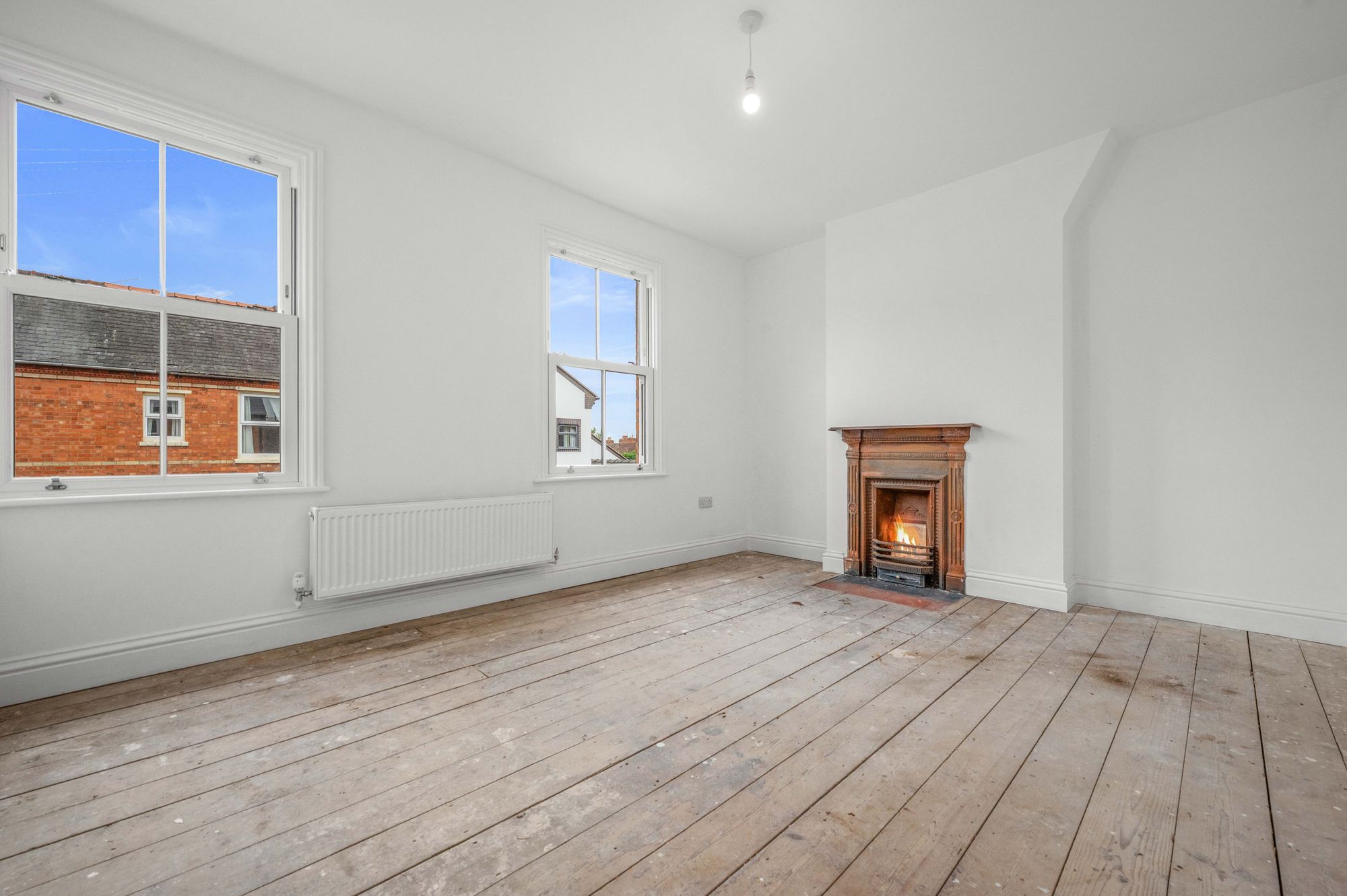 3 bed end of terrace house for sale in Percy Street, Stratford-Upon-Avon, CV37 4