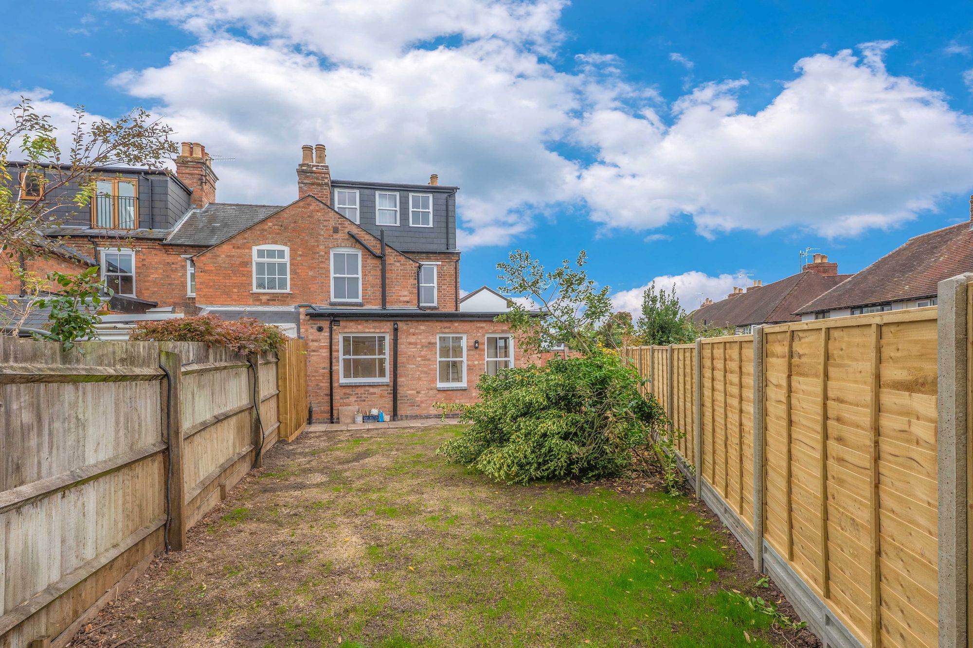 3 bed end of terrace house for sale in Percy Street, Stratford-Upon-Avon, CV37 13