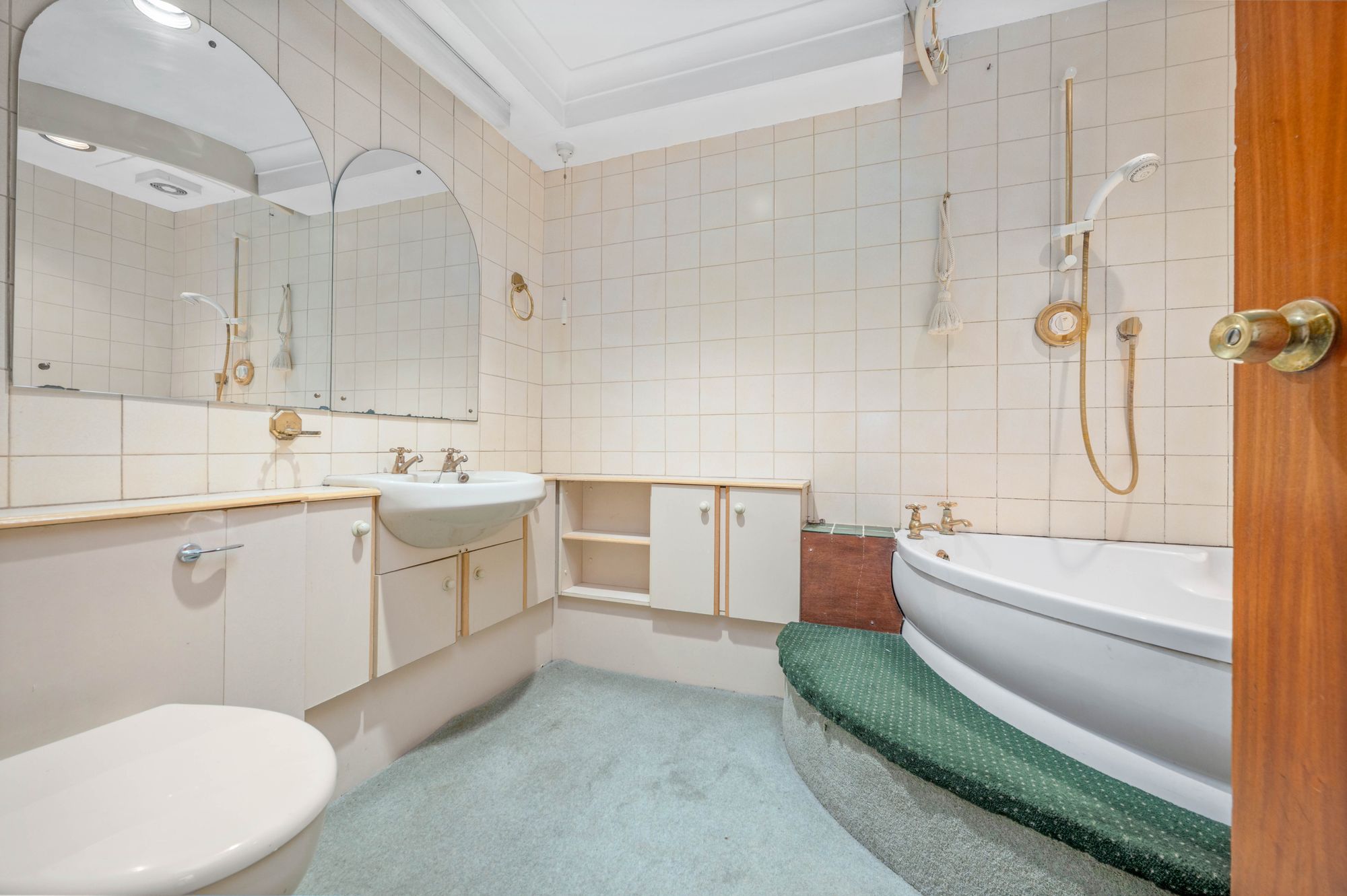 6 bed detached house for sale in Warwick Road, Stratford-Upon-Avon, CV37  - Property Image 17