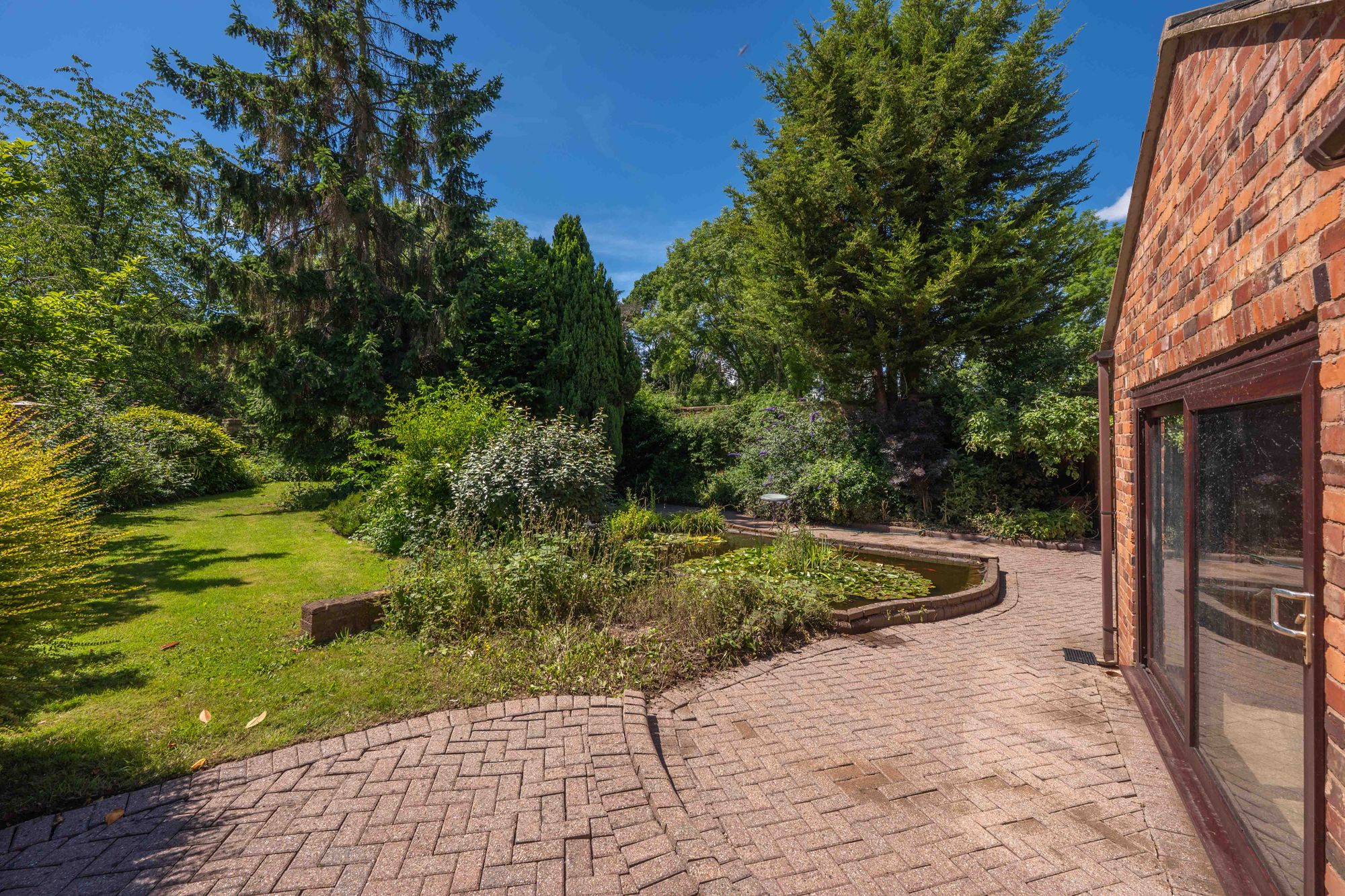6 bed detached house for sale in Warwick Road, Stratford-Upon-Avon, CV37 31