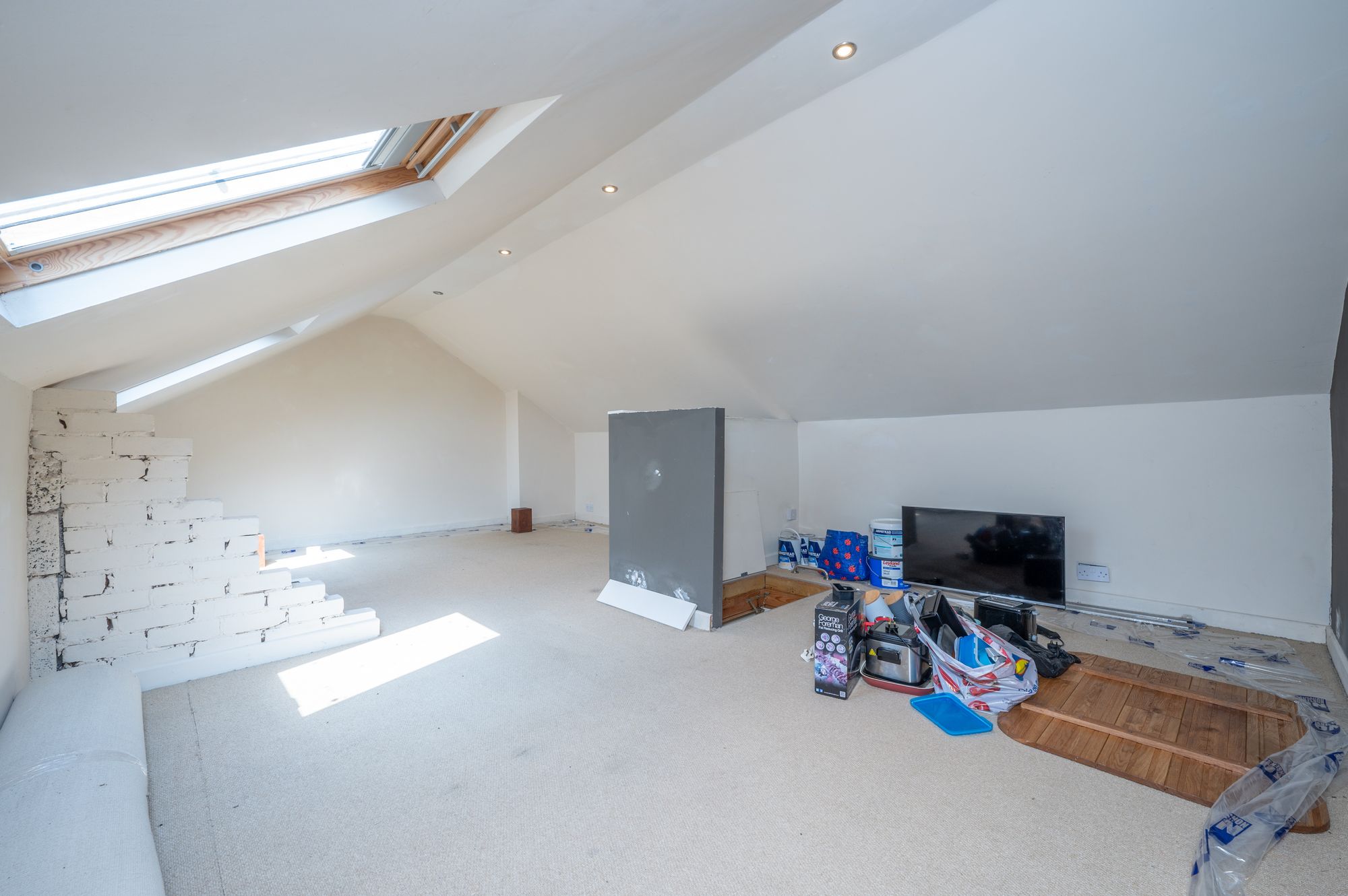 2 bed maisonette for sale in Mayfield Court, Stratford-Upon-Avon, CV37 7