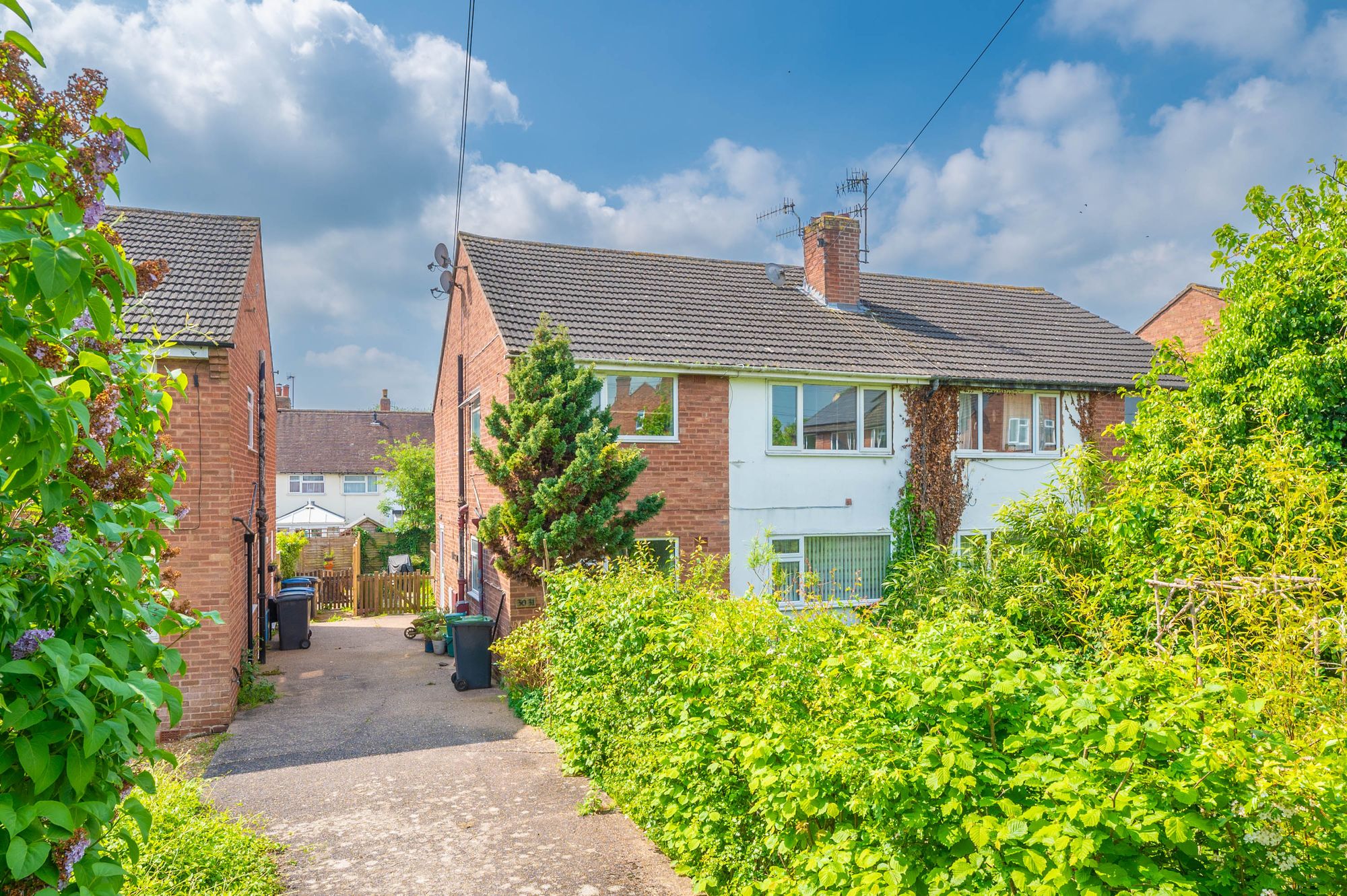 2 bed maisonette for sale in Mayfield Court, Stratford-Upon-Avon, CV37