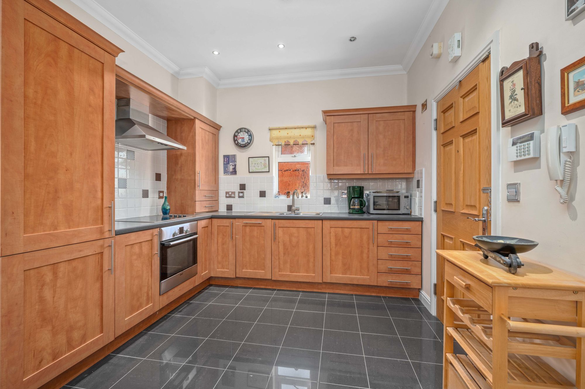 2 bed apartment for sale in Shipston Road, Stratford-Upon-Avon, CV37  - Property Image 3