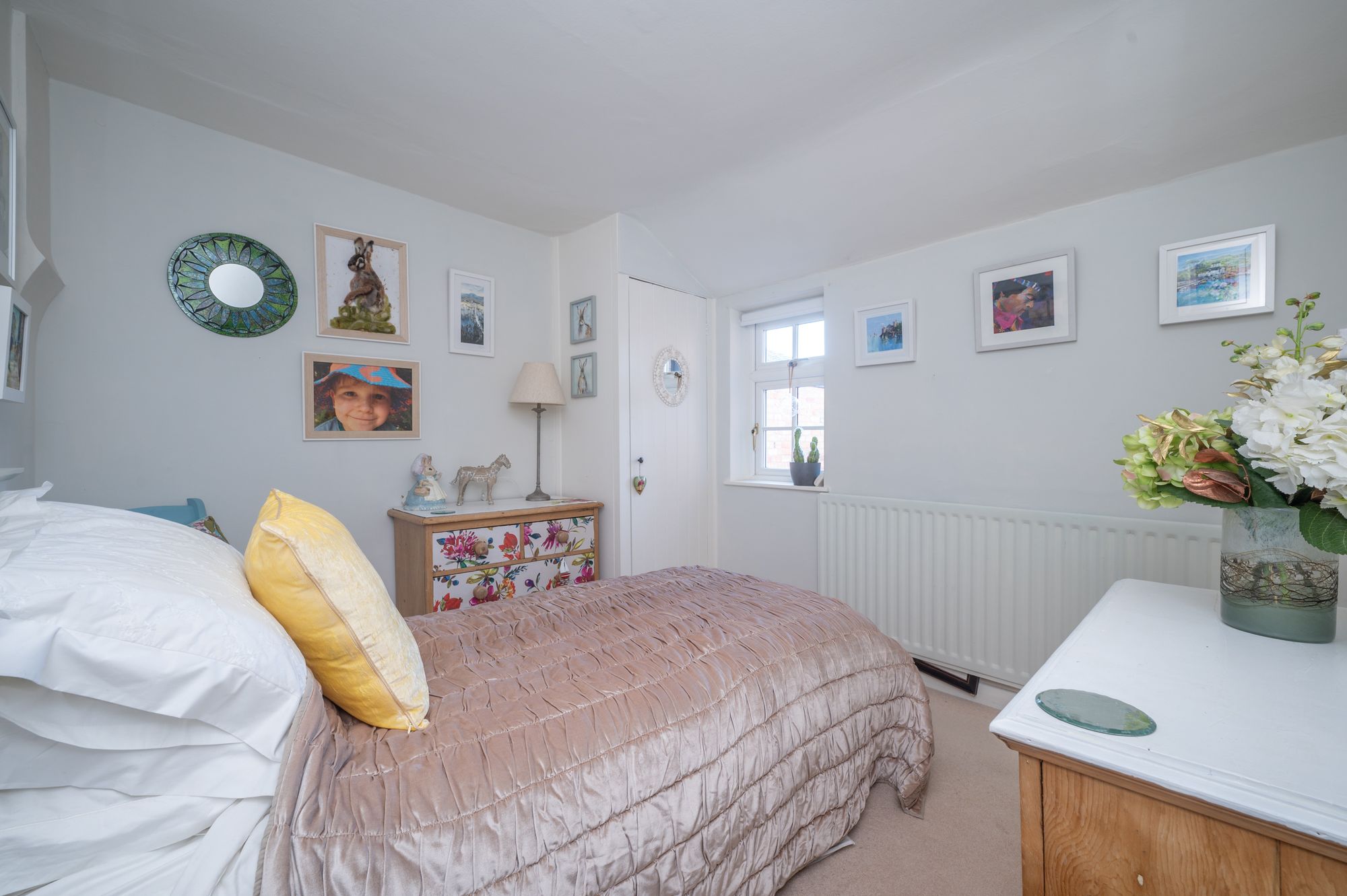 2 bed mid-terraced house for sale in Bull Street, Stratford-Upon-Avon, CV37 7