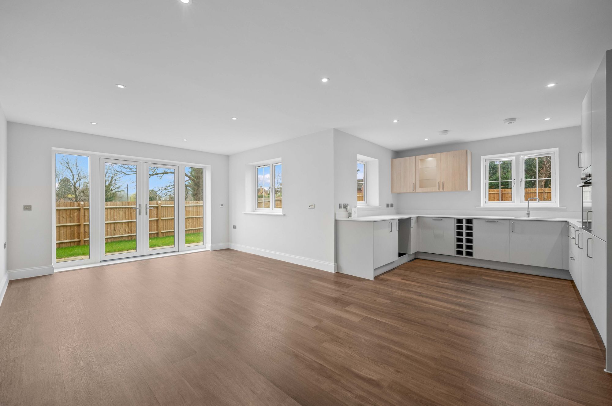 4 bed detached house for sale in Spa Farm Court, Stratford-Upon-Avon, CV37  - Property Image 2