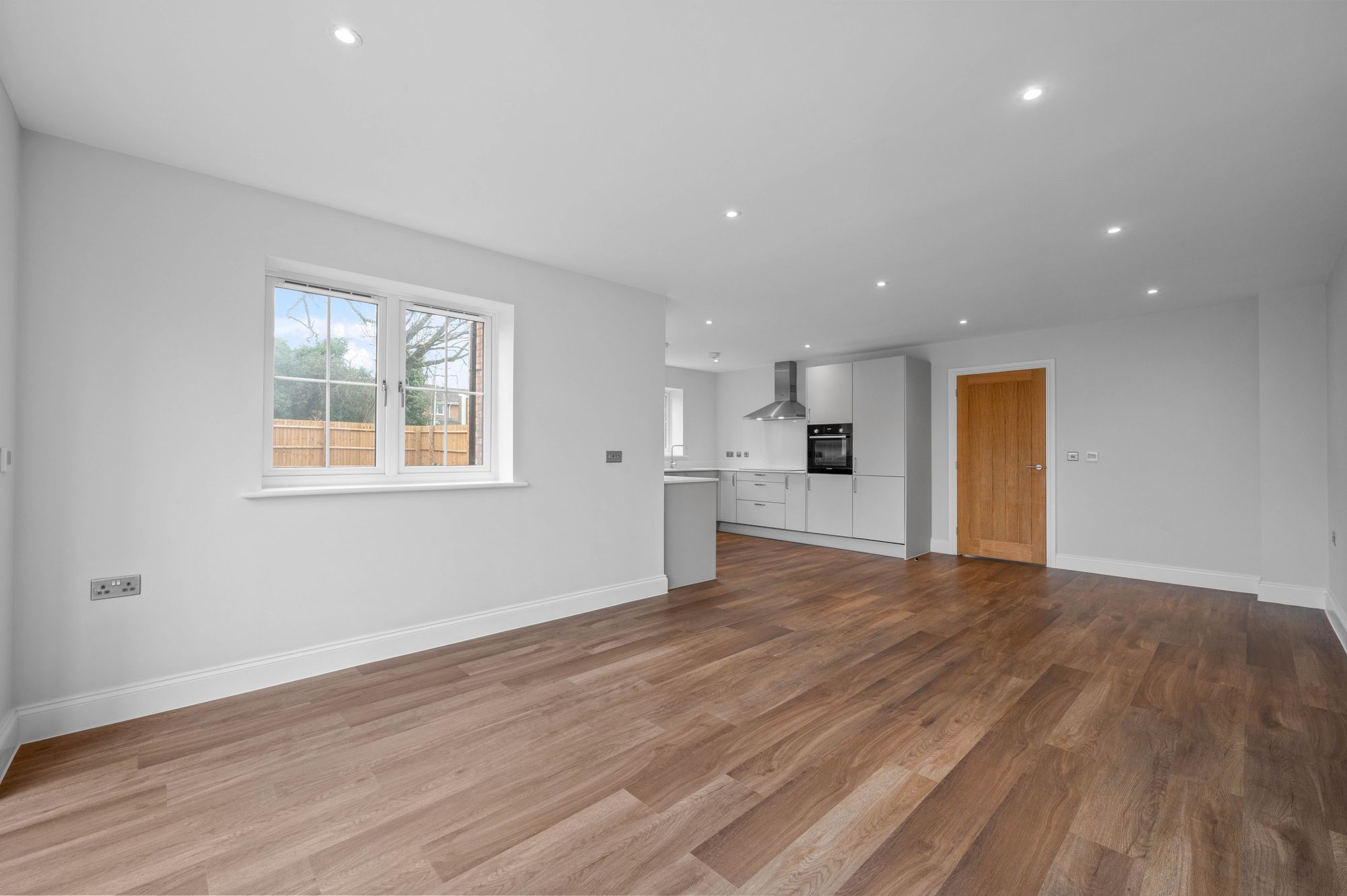 4 bed detached house for sale in Spa Farm Court, Stratford-Upon-Avon, CV37  - Property Image 8