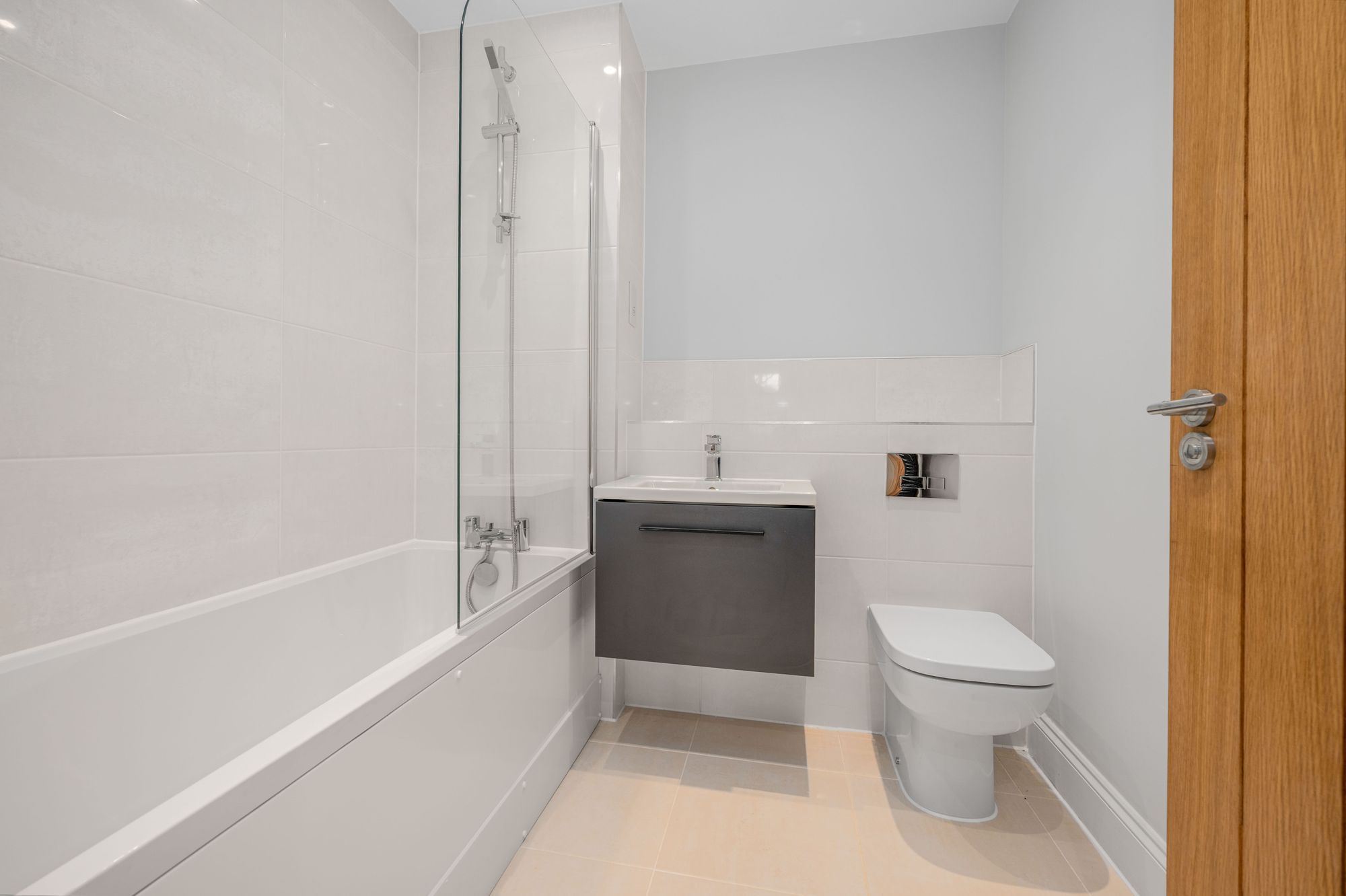 4 bed detached house for sale in Spa Farm Court, Stratford-Upon-Avon, CV37  - Property Image 9