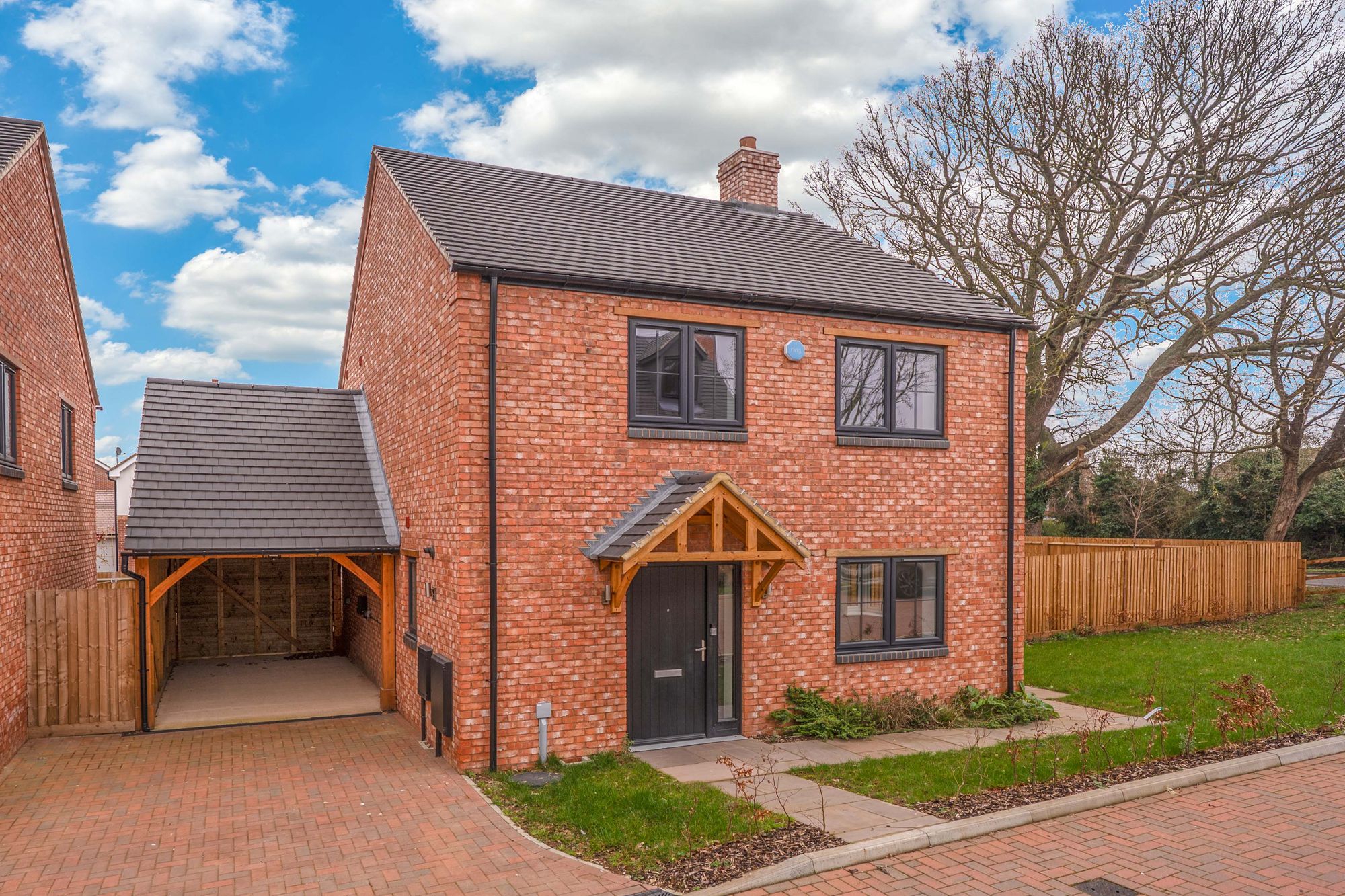 4 bed detached house for sale in Spa Farm Court, Stratford-Upon-Avon, CV37 - Property Image 1