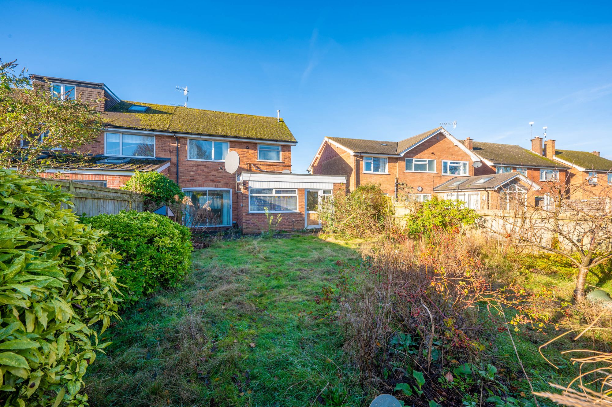 3 bed semi-detached house for sale in Shelley Road, Stratford-Upon-Avon, CV37 17